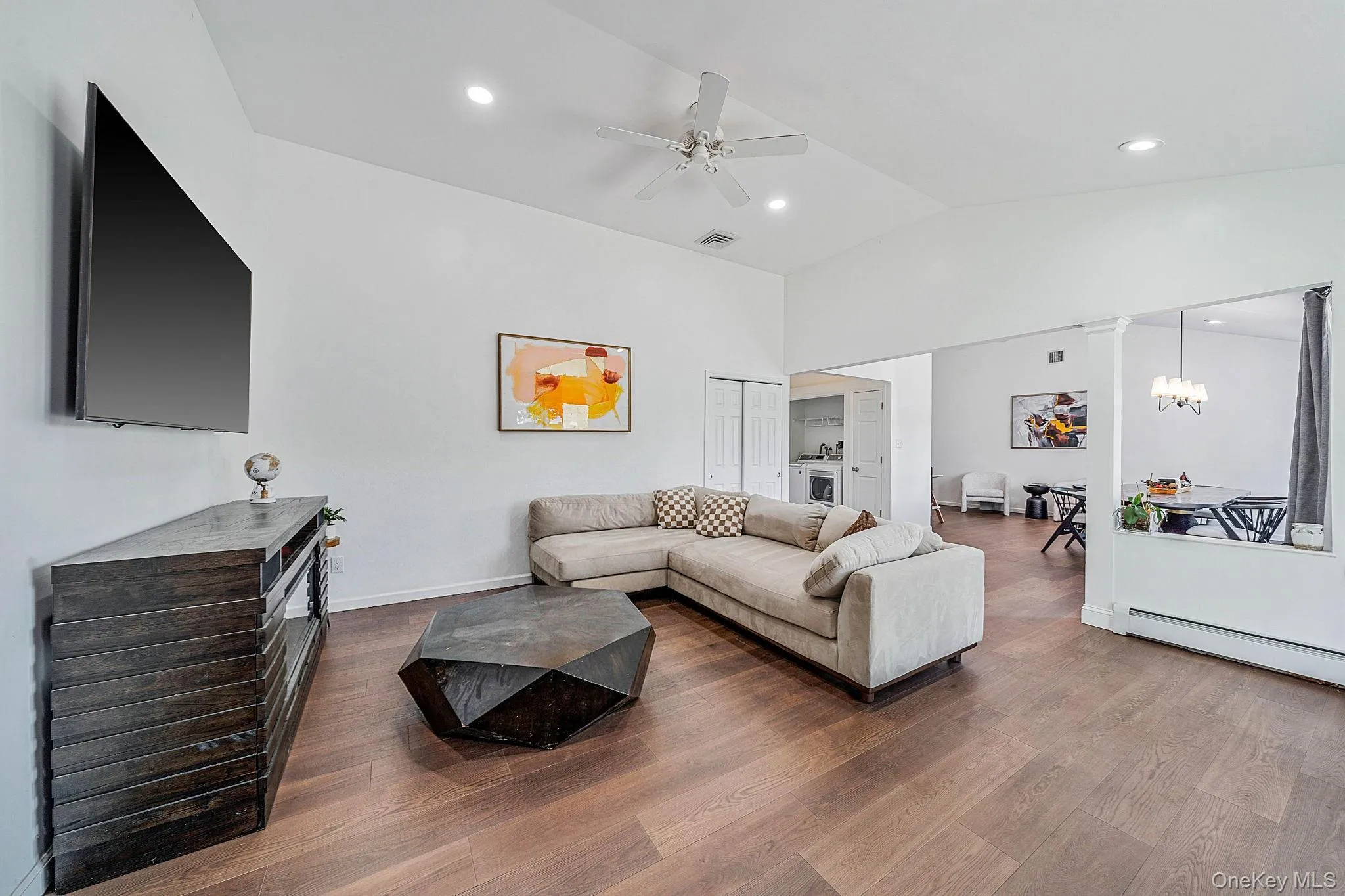 60 Thomas Street, Brookhaven, NY, 4 Bedrooms Bedrooms, 8 Rooms Rooms,2 BathroomsBathrooms,Residential,For Rent,Thomas,0,1035431 60 Thomas Street, Brookhaven, NY, 4 Bedrooms Bedrooms, 8 Rooms Rooms,2 BathroomsBathrooms,Residential,For Rent,Thomas,0,1035431