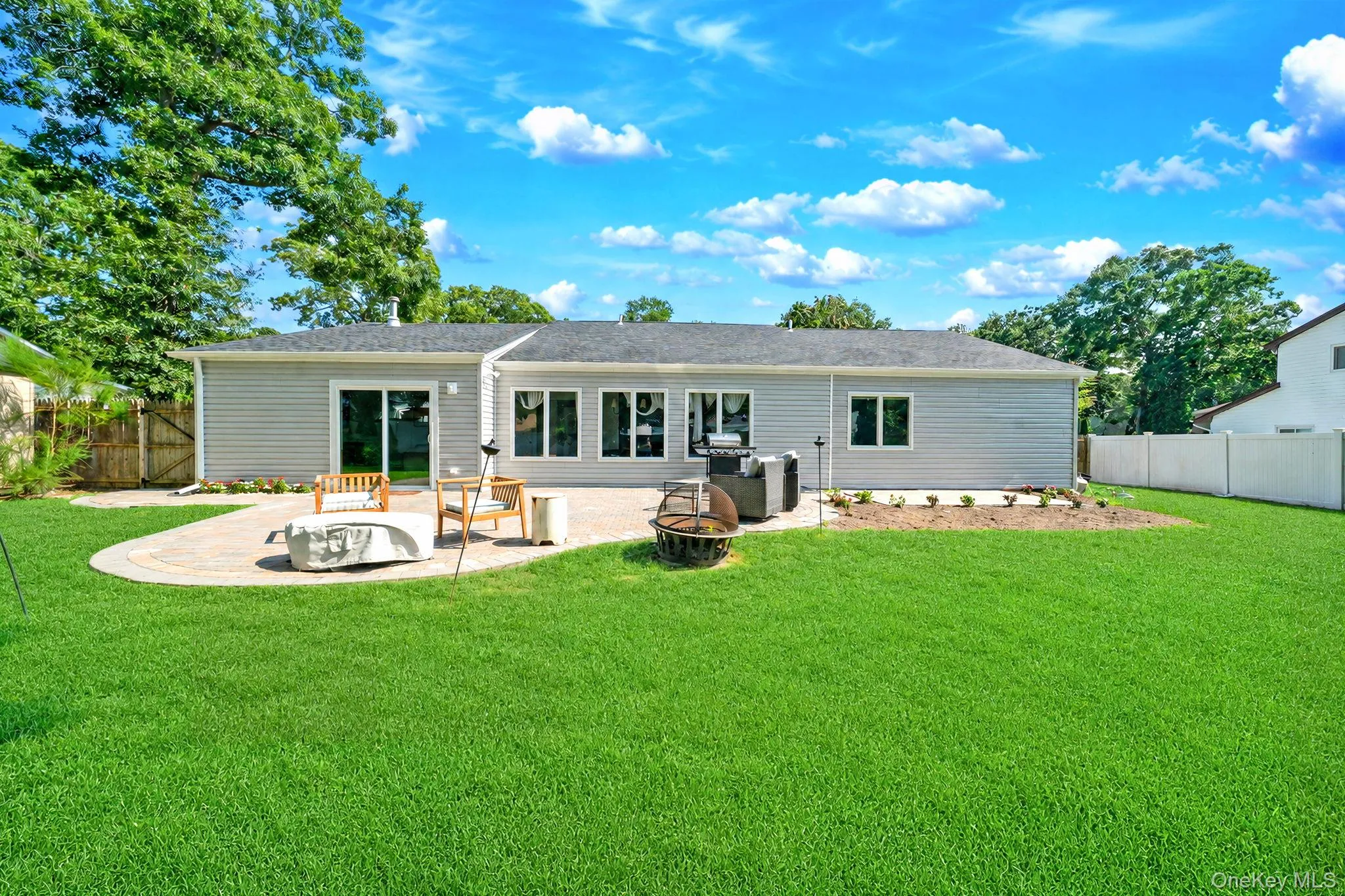 60 Thomas Street, Brookhaven, NY, 4 Bedrooms Bedrooms, 8 Rooms Rooms,2 BathroomsBathrooms,Residential,For Rent,Thomas,0,1035431 60 Thomas Street, Brookhaven, NY, 4 Bedrooms Bedrooms, 8 Rooms Rooms,2 BathroomsBathrooms,Residential,For Rent,Thomas,0,1035431