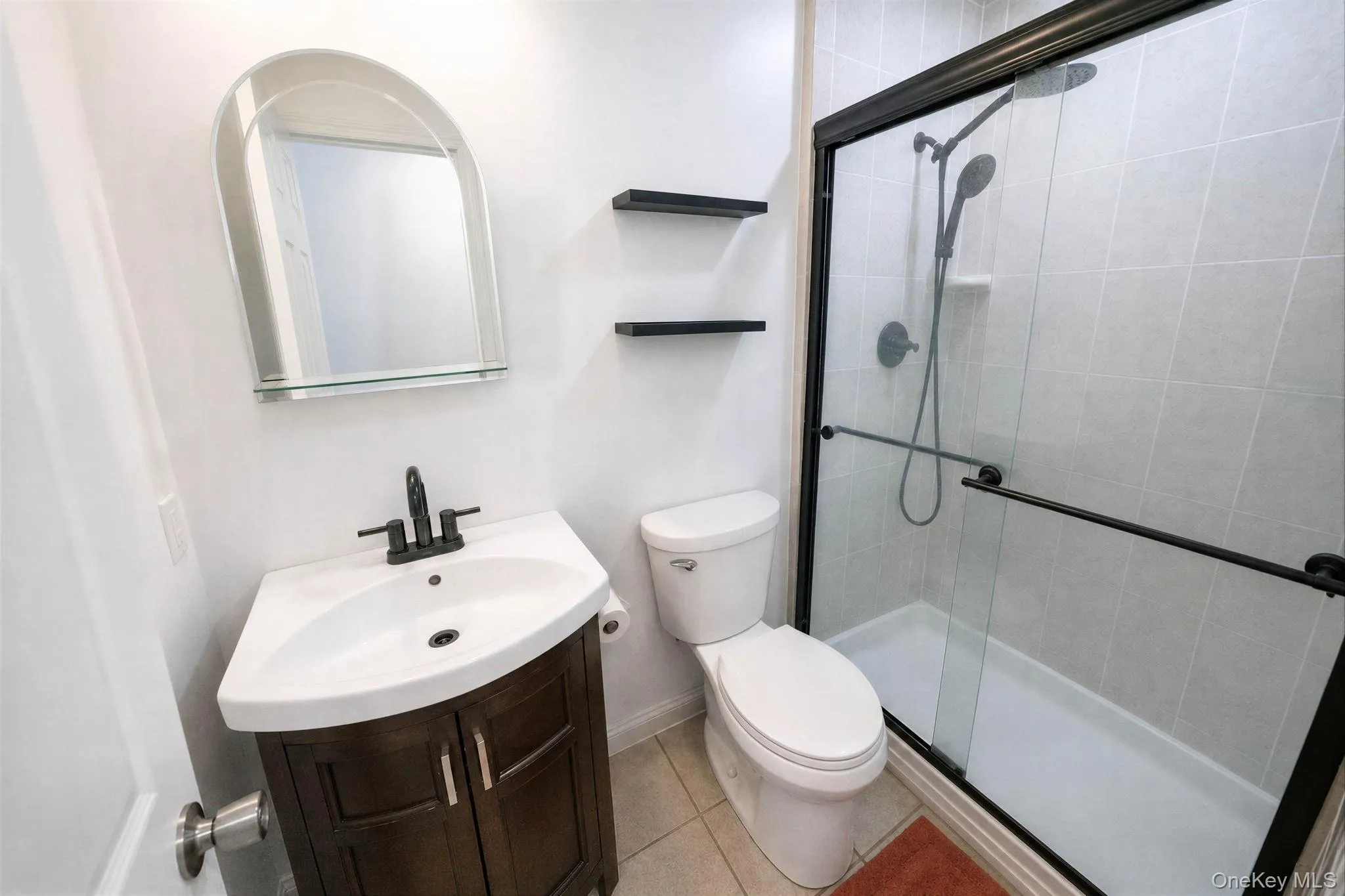 60 Thomas Street, Brookhaven, NY, 4 Bedrooms Bedrooms, 8 Rooms Rooms,2 BathroomsBathrooms,Residential,For Rent,Thomas,0,1035431 60 Thomas Street, Brookhaven, NY, 4 Bedrooms Bedrooms, 8 Rooms Rooms,2 BathroomsBathrooms,Residential,For Rent,Thomas,0,1035431