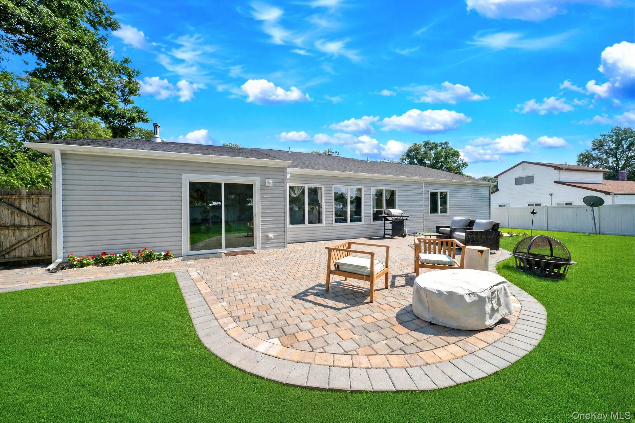 60 Thomas Street, Brookhaven, NY, 4 Bedrooms Bedrooms, 8 Rooms Rooms,2 BathroomsBathrooms,Residential,For Rent,Thomas,0,1035431 60 Thomas Street, Brookhaven, NY, 4 Bedrooms Bedrooms, 8 Rooms Rooms,2 BathroomsBathrooms,Residential,For Rent,Thomas,0,1035431