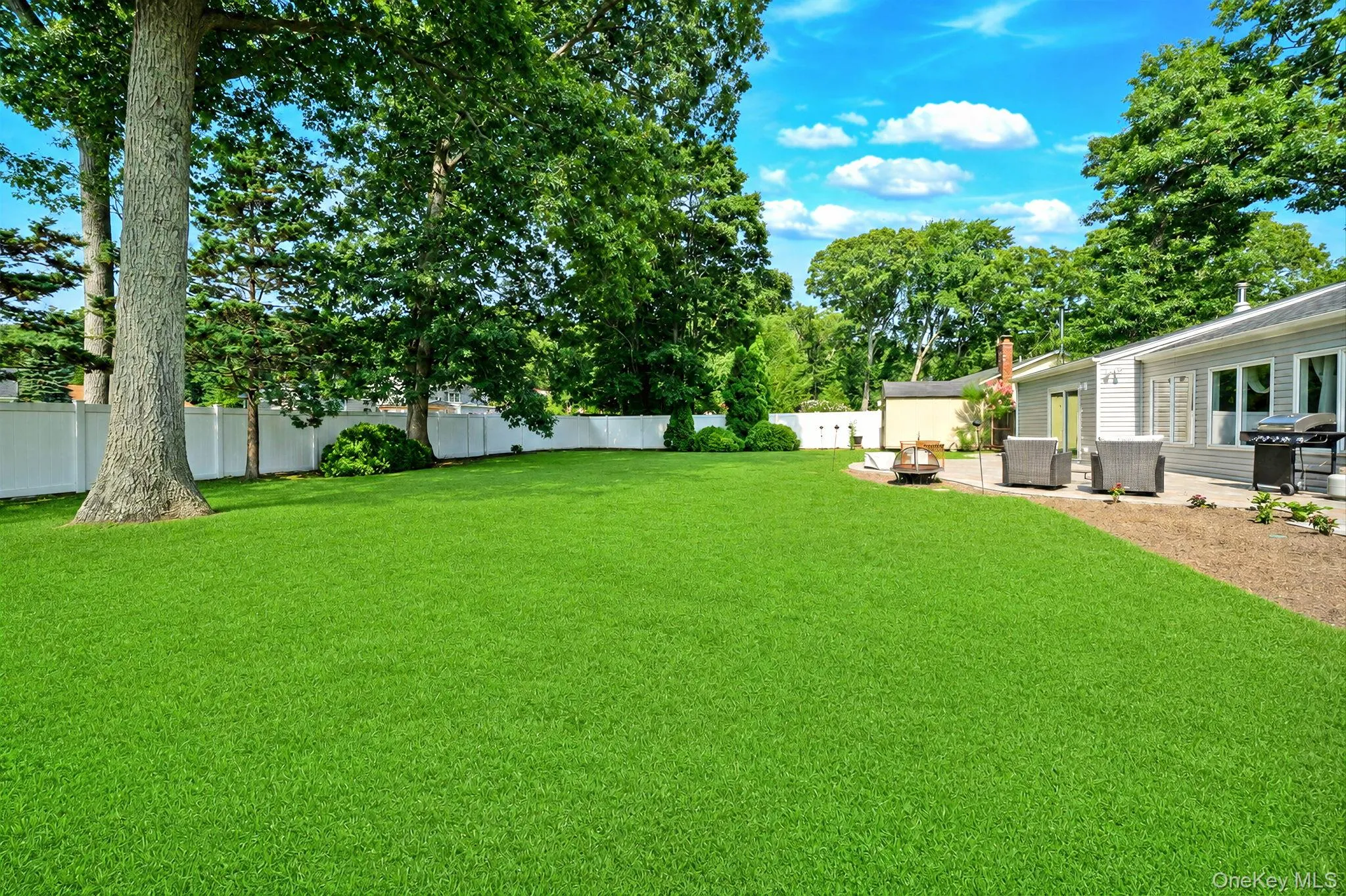 60 Thomas Street, Brookhaven, NY, 4 Bedrooms Bedrooms, 8 Rooms Rooms,2 BathroomsBathrooms,Residential,For Rent,Thomas,0,1035431 60 Thomas Street, Brookhaven, NY, 4 Bedrooms Bedrooms, 8 Rooms Rooms,2 BathroomsBathrooms,Residential,For Rent,Thomas,0,1035431