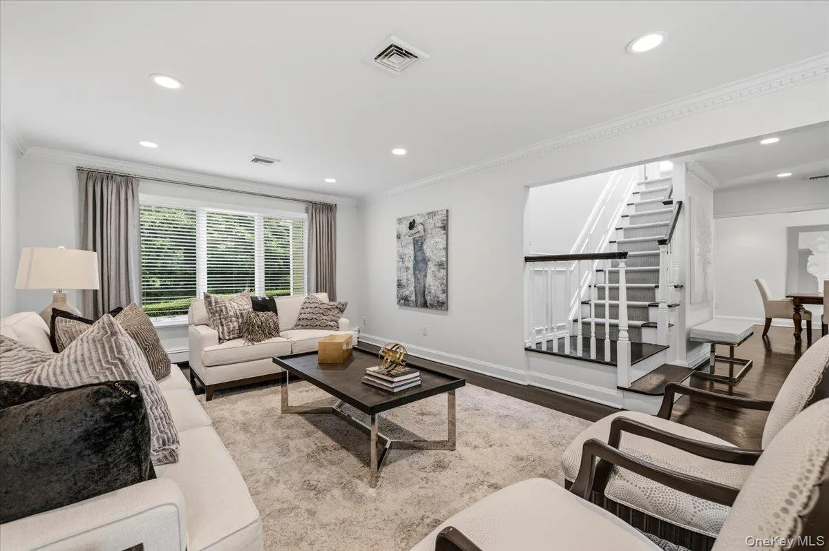 35 Bucknell Drive, Oyster Bay, NY, 4 Bedrooms Bedrooms, 10 Rooms Rooms,2 BathroomsBathrooms,Residential,For Rent,Bucknell,0,1035434 35 Bucknell Drive, Oyster Bay, NY, 4 Bedrooms Bedrooms, 10 Rooms Rooms,2 BathroomsBathrooms,Residential,For Rent,Bucknell,0,1035434