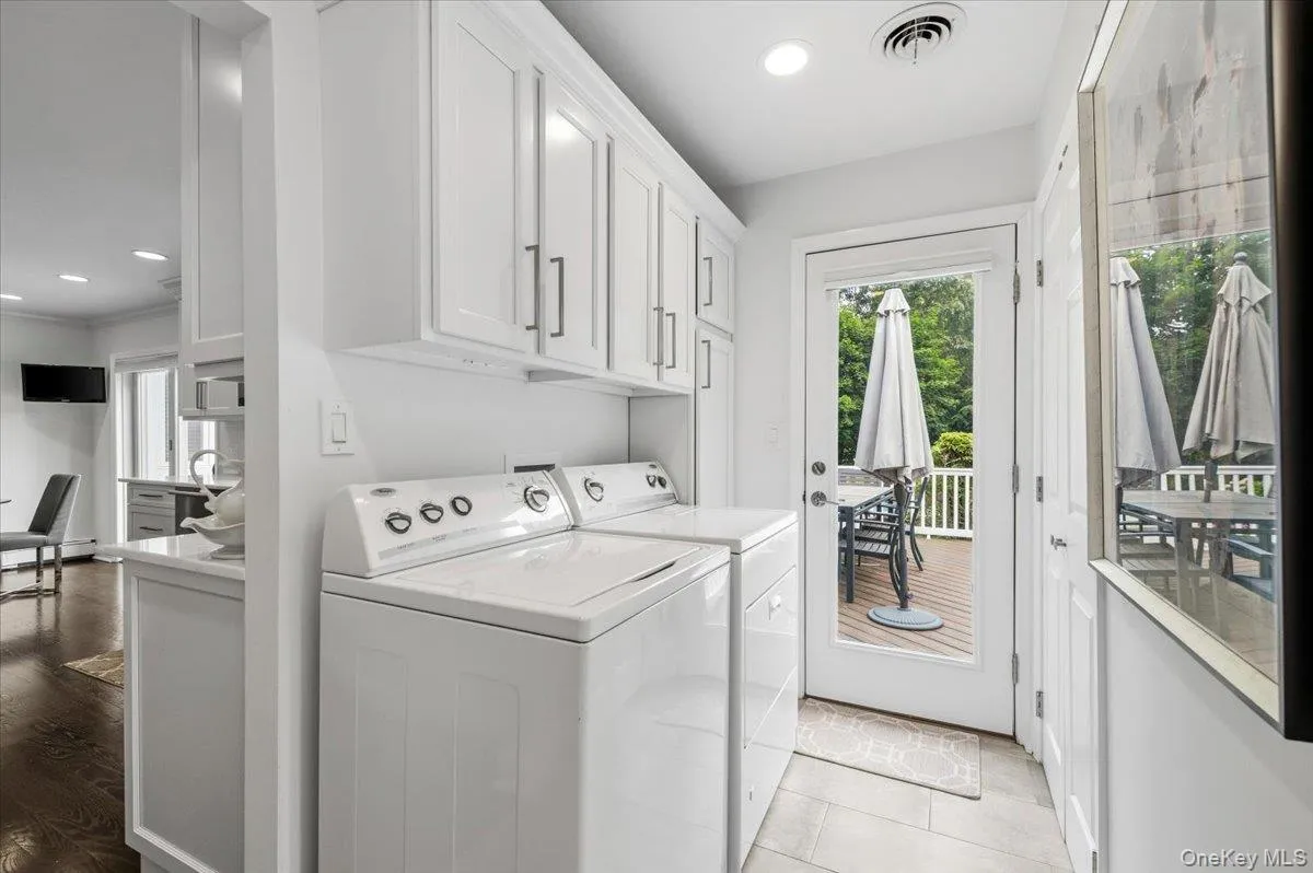 35 Bucknell Drive, Oyster Bay, NY, 4 Bedrooms Bedrooms, 10 Rooms Rooms,2 BathroomsBathrooms,Residential,For Rent,Bucknell,0,1035434 35 Bucknell Drive, Oyster Bay, NY, 4 Bedrooms Bedrooms, 10 Rooms Rooms,2 BathroomsBathrooms,Residential,For Rent,Bucknell,0,1035434