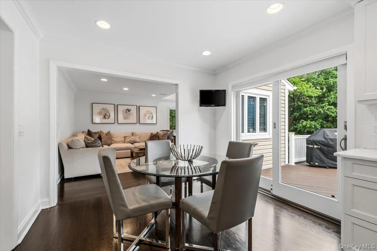 35 Bucknell Drive, Oyster Bay, NY, 4 Bedrooms Bedrooms, 10 Rooms Rooms,2 BathroomsBathrooms,Residential,For Rent,Bucknell,0,1035434 35 Bucknell Drive, Oyster Bay, NY, 4 Bedrooms Bedrooms, 10 Rooms Rooms,2 BathroomsBathrooms,Residential,For Rent,Bucknell,0,1035434