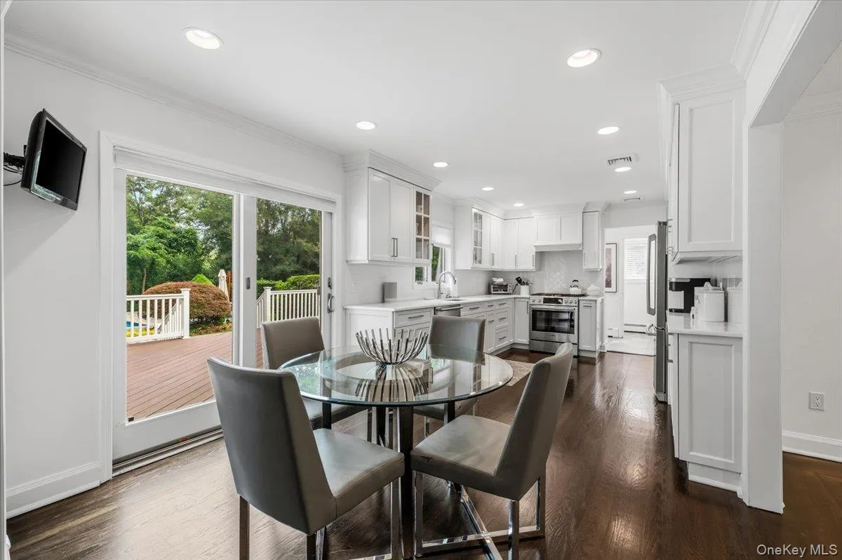 35 Bucknell Drive, Oyster Bay, NY, 4 Bedrooms Bedrooms, 10 Rooms Rooms,2 BathroomsBathrooms,Residential,For Rent,Bucknell,0,1035434 35 Bucknell Drive, Oyster Bay, NY, 4 Bedrooms Bedrooms, 10 Rooms Rooms,2 BathroomsBathrooms,Residential,For Rent,Bucknell,0,1035434