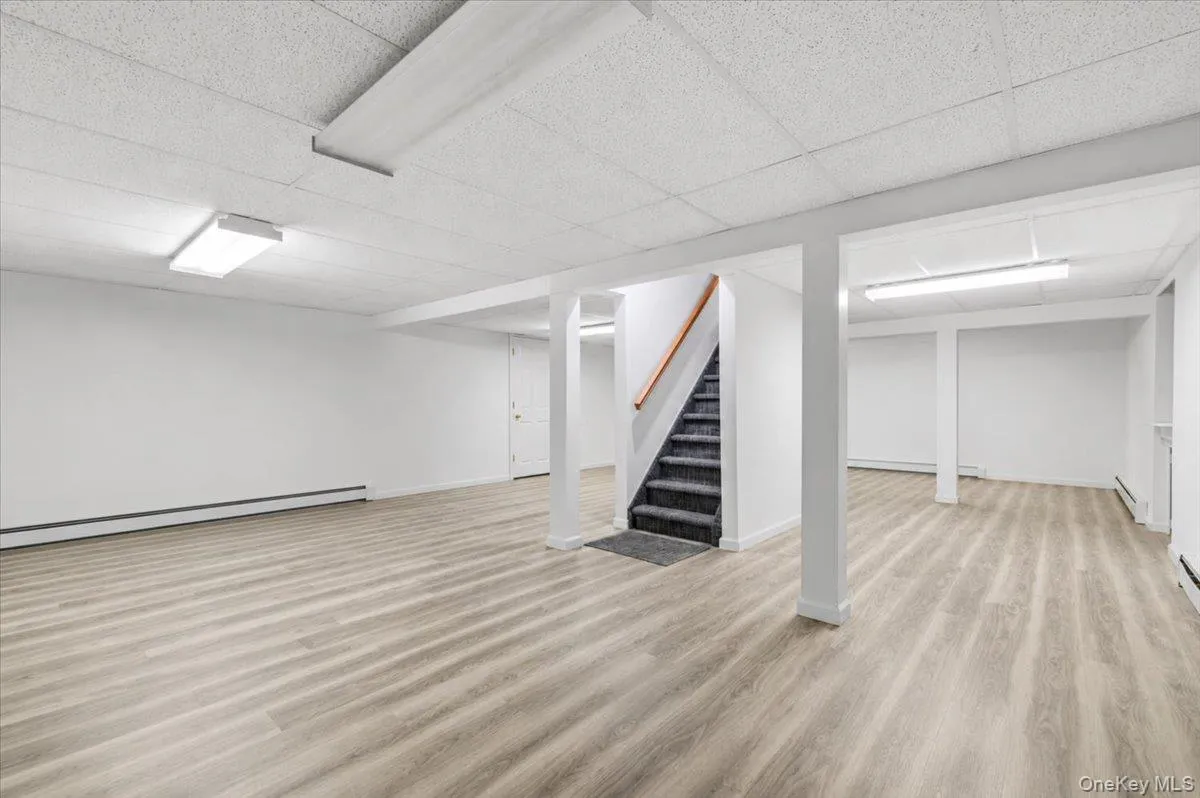 35 Bucknell Drive, Oyster Bay, NY, 4 Bedrooms Bedrooms, 10 Rooms Rooms,2 BathroomsBathrooms,Residential,For Rent,Bucknell,0,1035434 35 Bucknell Drive, Oyster Bay, NY, 4 Bedrooms Bedrooms, 10 Rooms Rooms,2 BathroomsBathrooms,Residential,For Rent,Bucknell,0,1035434