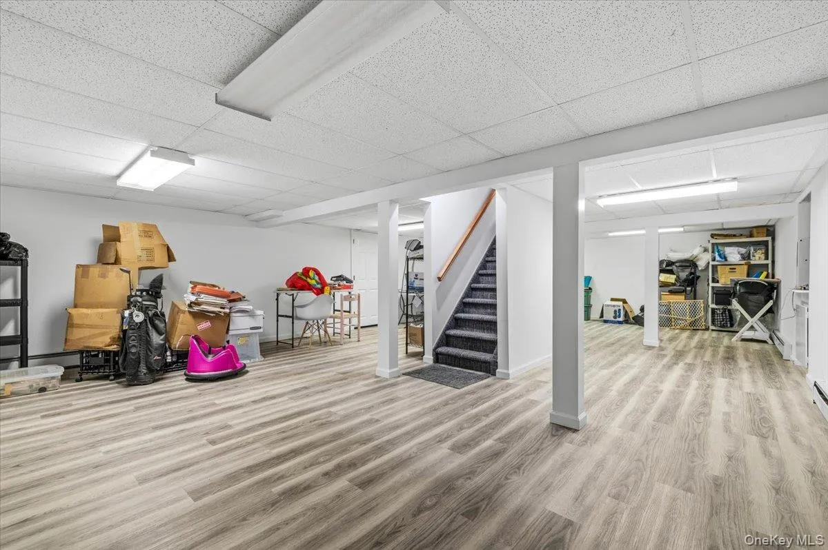 35 Bucknell Drive, Oyster Bay, NY, 4 Bedrooms Bedrooms, 10 Rooms Rooms,2 BathroomsBathrooms,Residential,For Rent,Bucknell,0,1035434 35 Bucknell Drive, Oyster Bay, NY, 4 Bedrooms Bedrooms, 10 Rooms Rooms,2 BathroomsBathrooms,Residential,For Rent,Bucknell,0,1035434