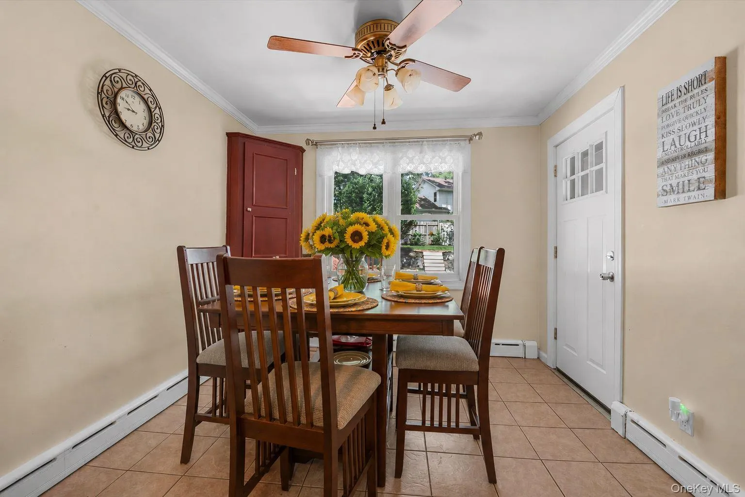 3 Carlson Court, Smithtown, NY, 3 Bedrooms Bedrooms, 6 Rooms Rooms,2 BathroomsBathrooms,Residential,For Rent,Carlson,0,1035436 3 Carlson Court, Smithtown, NY, 3 Bedrooms Bedrooms, 6 Rooms Rooms,2 BathroomsBathrooms,Residential,For Rent,Carlson,0,1035436