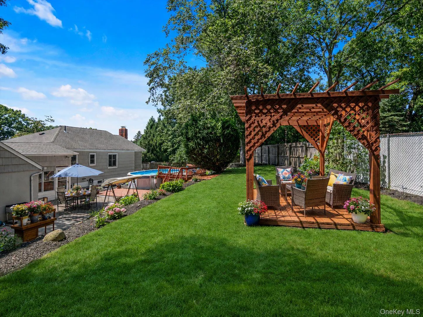 3 Carlson Court, Smithtown, NY, 3 Bedrooms Bedrooms, 6 Rooms Rooms,2 BathroomsBathrooms,Residential,For Rent,Carlson,0,1035436 3 Carlson Court, Smithtown, NY, 3 Bedrooms Bedrooms, 6 Rooms Rooms,2 BathroomsBathrooms,Residential,For Rent,Carlson,0,1035436