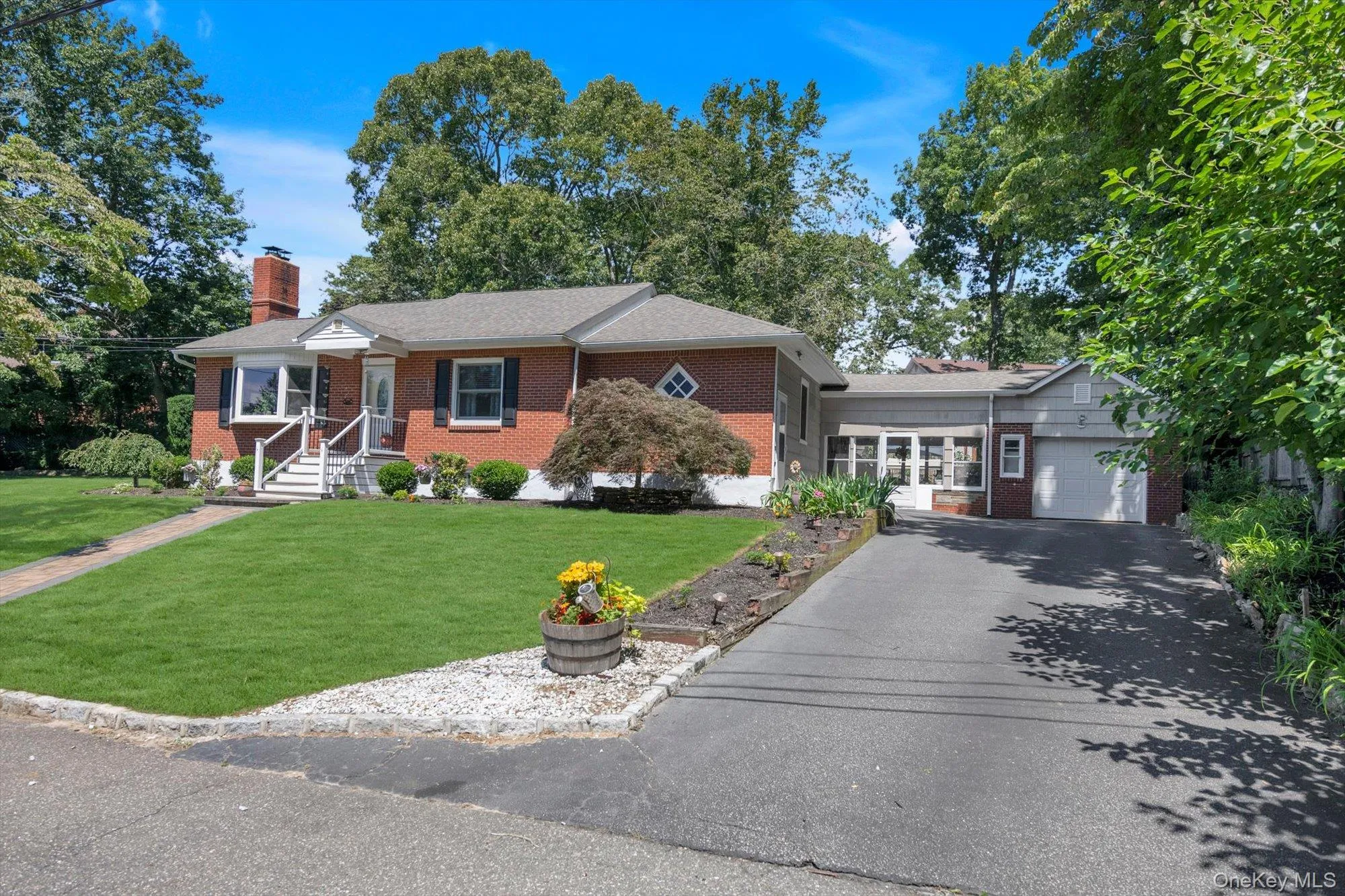 3 Carlson Court, Smithtown, NY, 3 Bedrooms Bedrooms, 6 Rooms Rooms,2 BathroomsBathrooms,Residential,For Rent,Carlson,0,1035436 3 Carlson Court, Smithtown, NY, 3 Bedrooms Bedrooms, 6 Rooms Rooms,2 BathroomsBathrooms,Residential,For Rent,Carlson,0,1035436