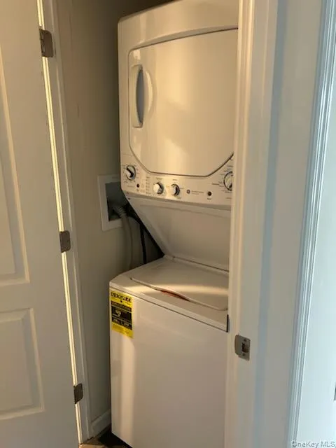 55 A Haven Avenue, North Hempstead, NY, 2 Bedrooms Bedrooms, 5 Rooms Rooms,1 BathroomBathrooms,Residential Lease,For Rent,Haven,0,1035440 55 A Haven Avenue, North Hempstead, NY, 2 Bedrooms Bedrooms, 5 Rooms Rooms,1 BathroomBathrooms,Residential Lease,For Rent,Haven,0,1035440