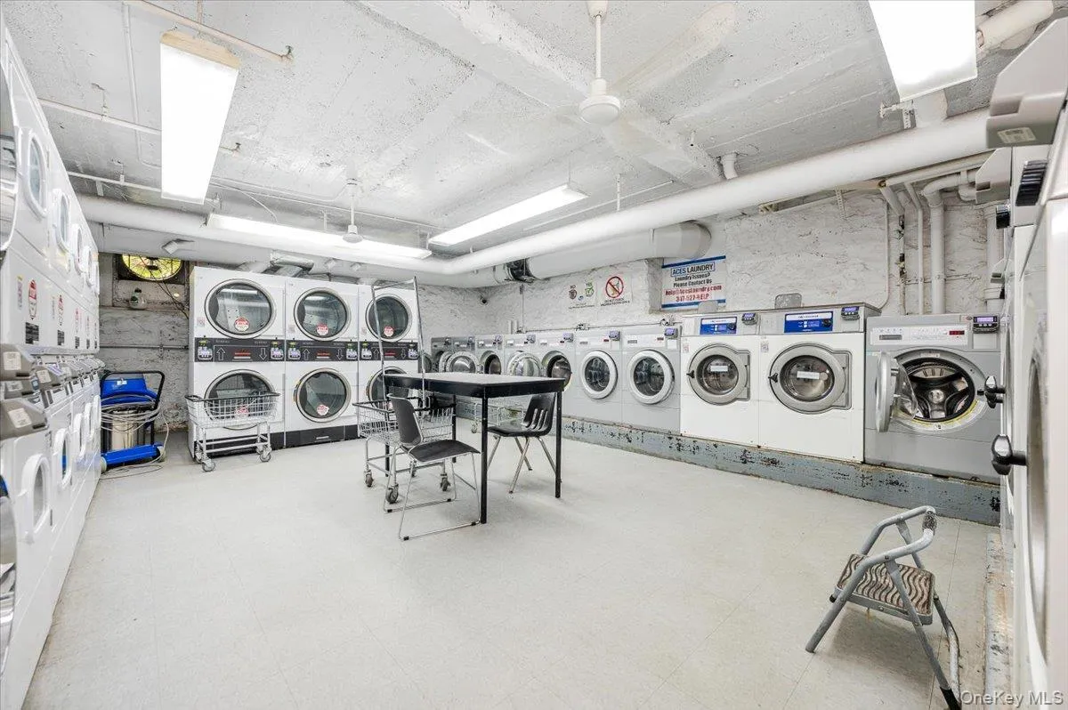 758 Brady Court, New York, NY, 2 Bedrooms Bedrooms, 5 Rooms Rooms,1 BathroomBathrooms,Residential,For Rent,Brady,0,1035444 758 Brady Court, New York, NY, 2 Bedrooms Bedrooms, 5 Rooms Rooms,1 BathroomBathrooms,Residential,For Rent,Brady,0,1035444