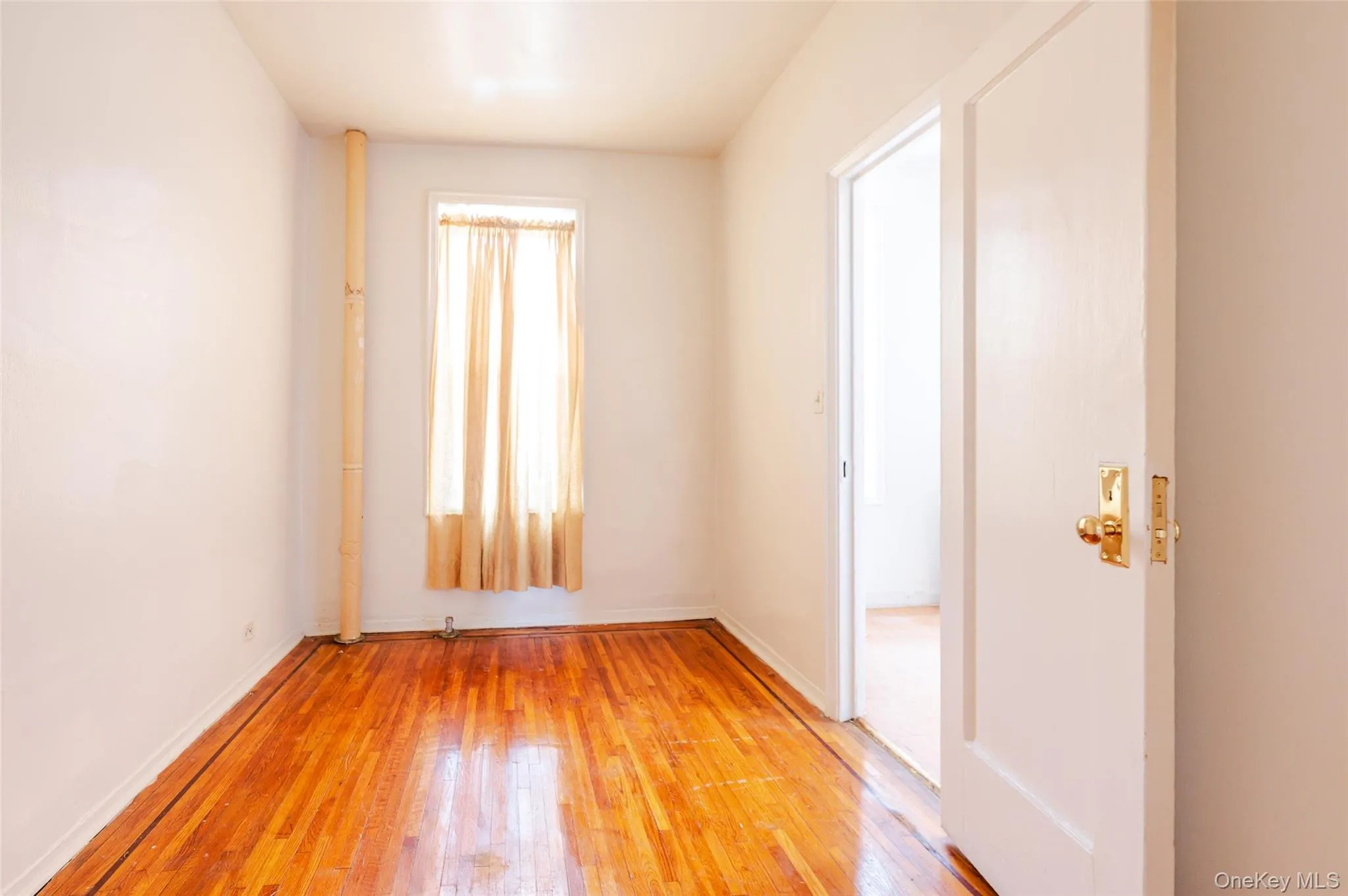 758 Brady Court, New York, NY, 2 Bedrooms Bedrooms, 5 Rooms Rooms,1 BathroomBathrooms,Residential,For Rent,Brady,0,1035444 758 Brady Court, New York, NY, 2 Bedrooms Bedrooms, 5 Rooms Rooms,1 BathroomBathrooms,Residential,For Rent,Brady,0,1035444