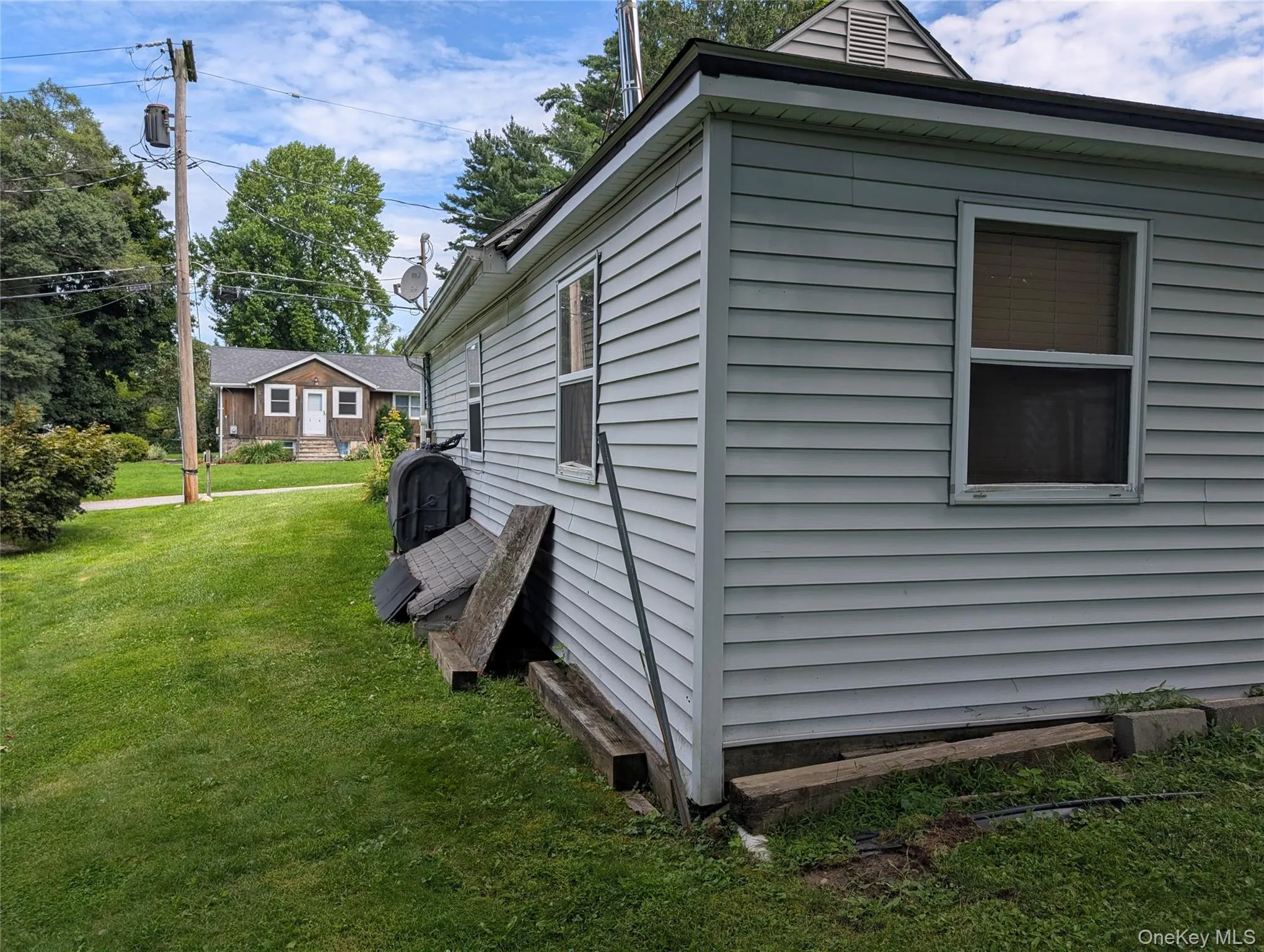 13 Lowell Road, Carmel, NY, 2 Bedrooms Bedrooms, 5 Rooms Rooms,1 BathroomBathrooms,Residential,For Rent,Lowell,0,1035445 13 Lowell Road, Carmel, NY, 2 Bedrooms Bedrooms, 5 Rooms Rooms,1 BathroomBathrooms,Residential,For Rent,Lowell,0,1035445