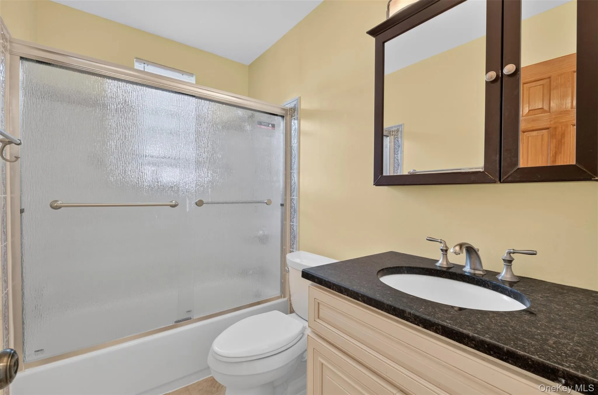 6861 Cloverdale Boulevard, New York, NY, 3 Bedrooms Bedrooms, 6 Rooms Rooms,2 BathroomsBathrooms,Residential,For Rent,Cloverdale,0,1035450 6861 Cloverdale Boulevard, New York, NY, 3 Bedrooms Bedrooms, 6 Rooms Rooms,2 BathroomsBathrooms,Residential,For Rent,Cloverdale,0,1035450