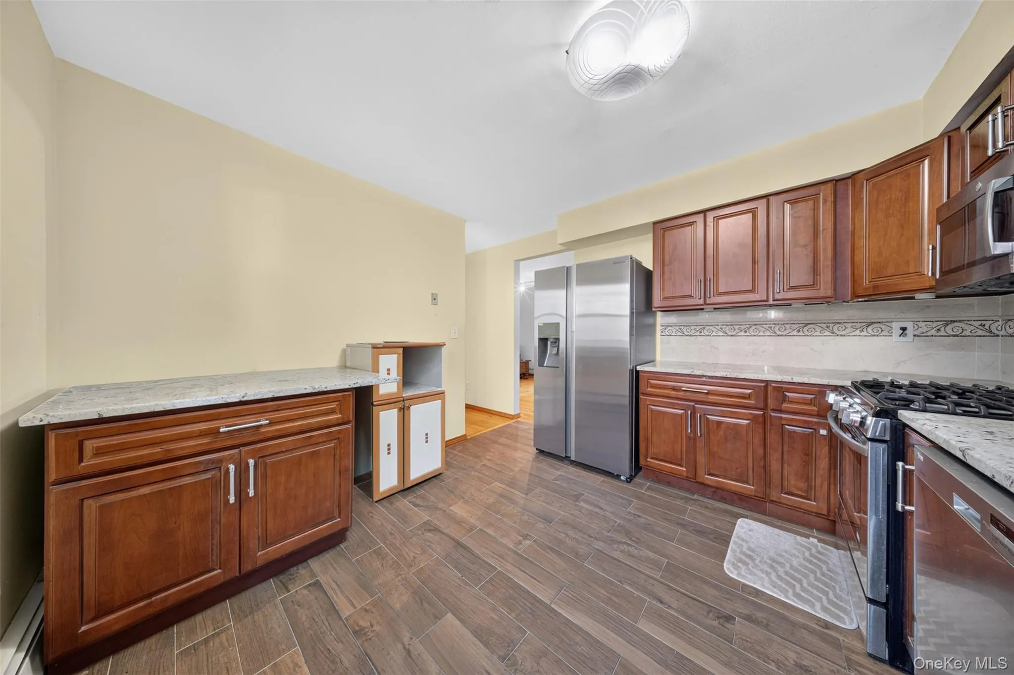 6861 Cloverdale Boulevard, New York, NY, 3 Bedrooms Bedrooms, 6 Rooms Rooms,2 BathroomsBathrooms,Residential,For Rent,Cloverdale,0,1035450 6861 Cloverdale Boulevard, New York, NY, 3 Bedrooms Bedrooms, 6 Rooms Rooms,2 BathroomsBathrooms,Residential,For Rent,Cloverdale,0,1035450