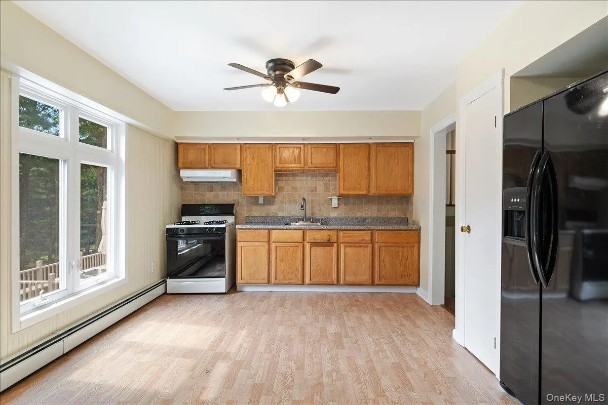 674 Sprout Brook Road, Putnam Valley, NY, 3 Bedrooms Bedrooms, 9 Rooms Rooms,2 BathroomsBathrooms,Residential Lease,For Rent,Sprout Brook,0,1035452 674 Sprout Brook Road, Putnam Valley, NY, 3 Bedrooms Bedrooms, 9 Rooms Rooms,2 BathroomsBathrooms,Residential Lease,For Rent,Sprout Brook,0,1035452