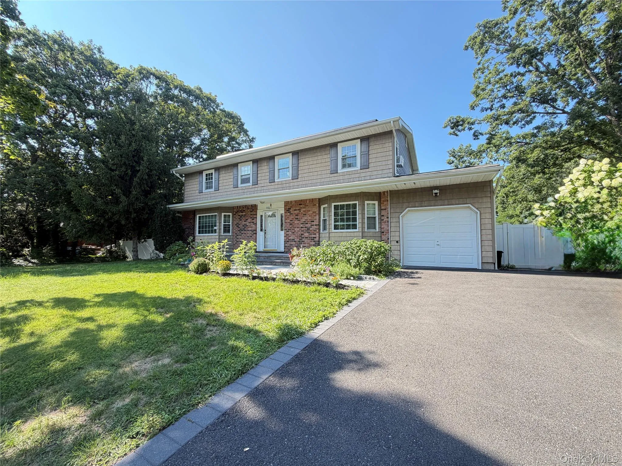7 Estates Drive, Brookhaven, NY, 4 Bedrooms Bedrooms, 8 Rooms Rooms,3 BathroomsBathrooms,Residential,For Rent,Estates,0,1035458 7 Estates Drive, Brookhaven, NY, 4 Bedrooms Bedrooms, 8 Rooms Rooms,3 BathroomsBathrooms,Residential,For Rent,Estates,0,1035458