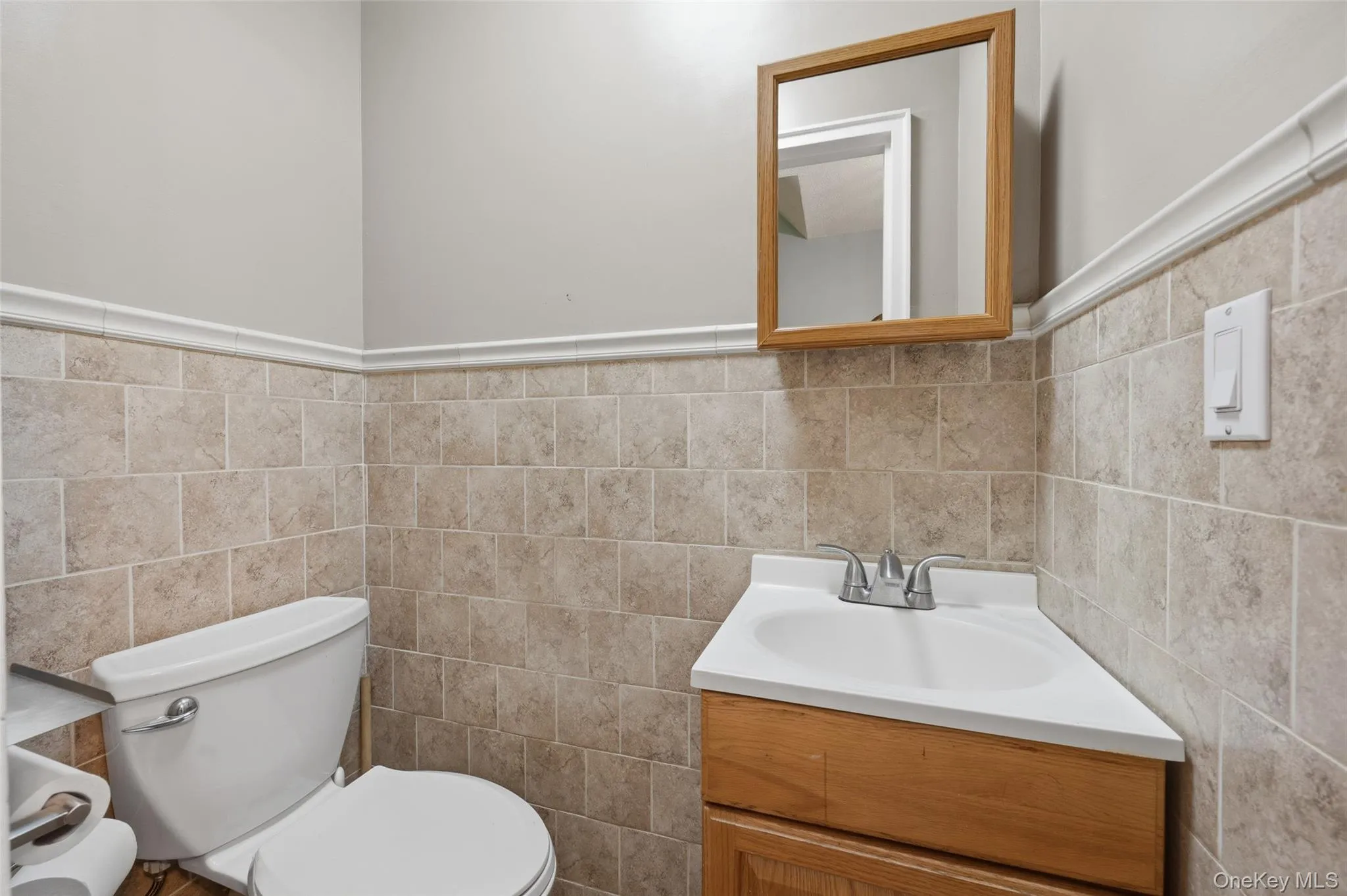 4230 Tremont Avenue, New York, NY, 3 Bedrooms Bedrooms, 8 Rooms Rooms,2 BathroomsBathrooms,Residential,For Rent,Tremont,0,1035460 4230 Tremont Avenue, New York, NY, 3 Bedrooms Bedrooms, 8 Rooms Rooms,2 BathroomsBathrooms,Residential,For Rent,Tremont,0,1035460