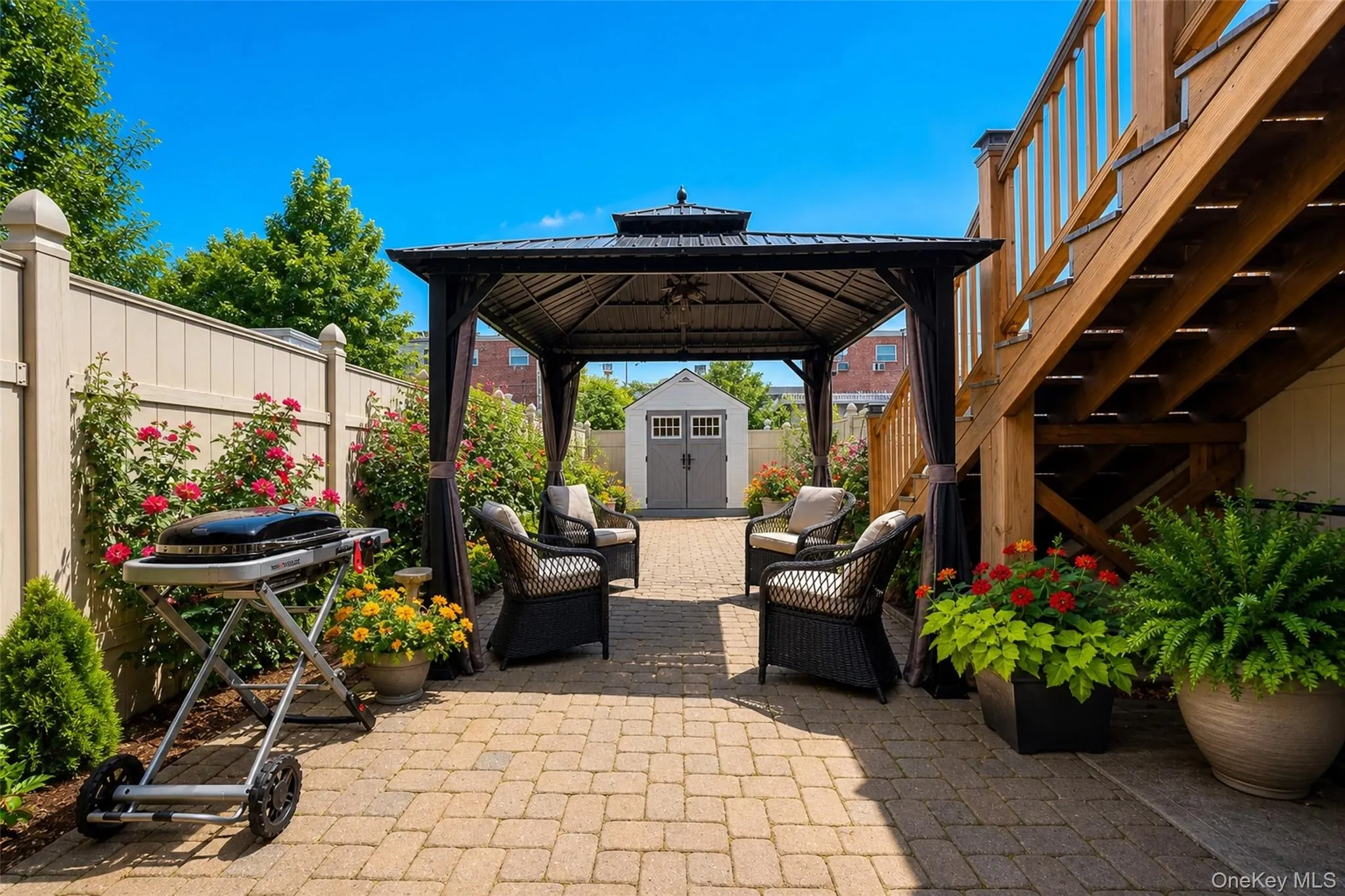 4230 Tremont Avenue, New York, NY, 3 Bedrooms Bedrooms, 8 Rooms Rooms,2 BathroomsBathrooms,Residential,For Rent,Tremont,0,1035460 4230 Tremont Avenue, New York, NY, 3 Bedrooms Bedrooms, 8 Rooms Rooms,2 BathroomsBathrooms,Residential,For Rent,Tremont,0,1035460