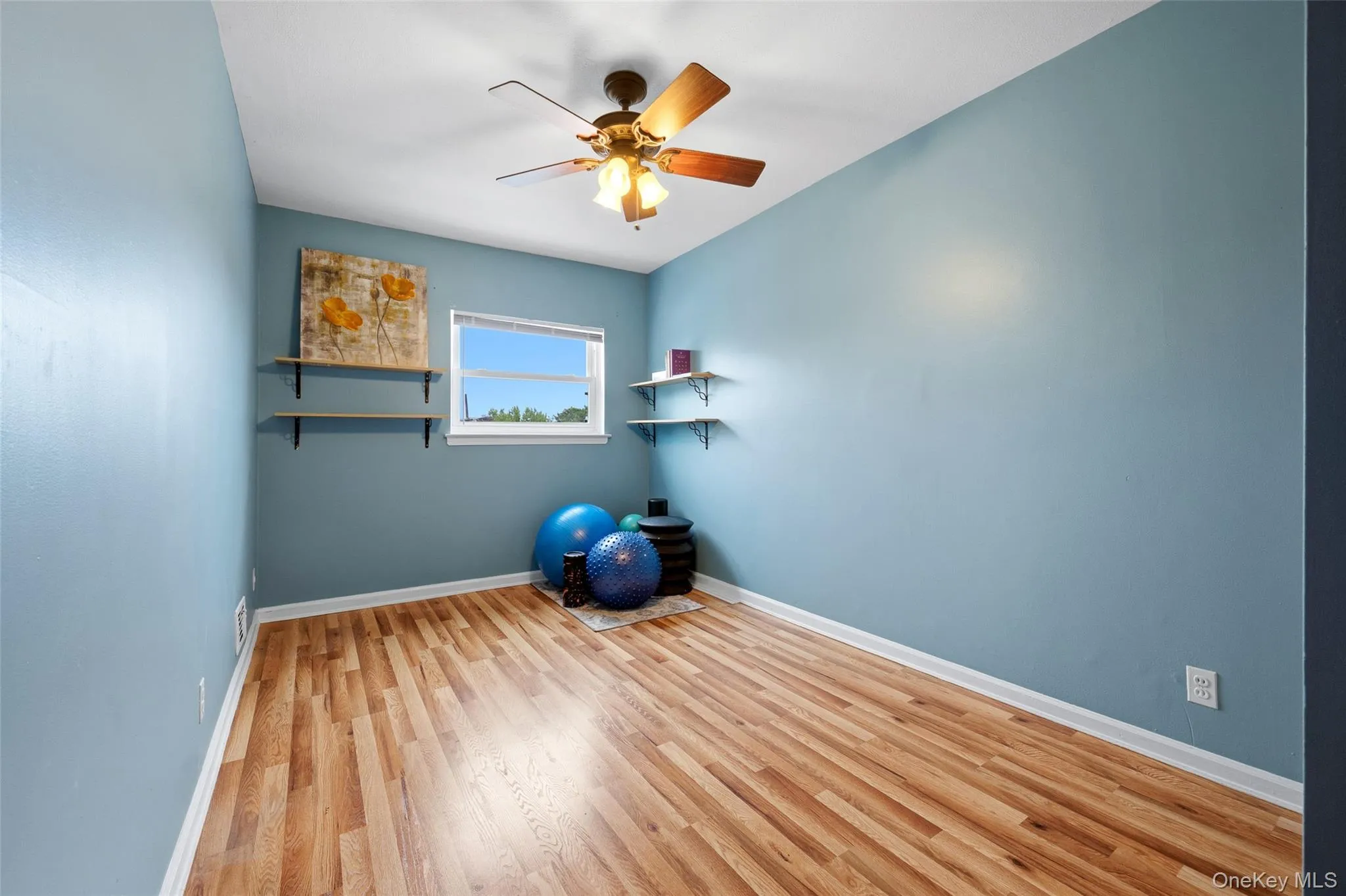 4230 Tremont Avenue, New York, NY, 3 Bedrooms Bedrooms, 8 Rooms Rooms,2 BathroomsBathrooms,Residential,For Rent,Tremont,0,1035460 4230 Tremont Avenue, New York, NY, 3 Bedrooms Bedrooms, 8 Rooms Rooms,2 BathroomsBathrooms,Residential,For Rent,Tremont,0,1035460