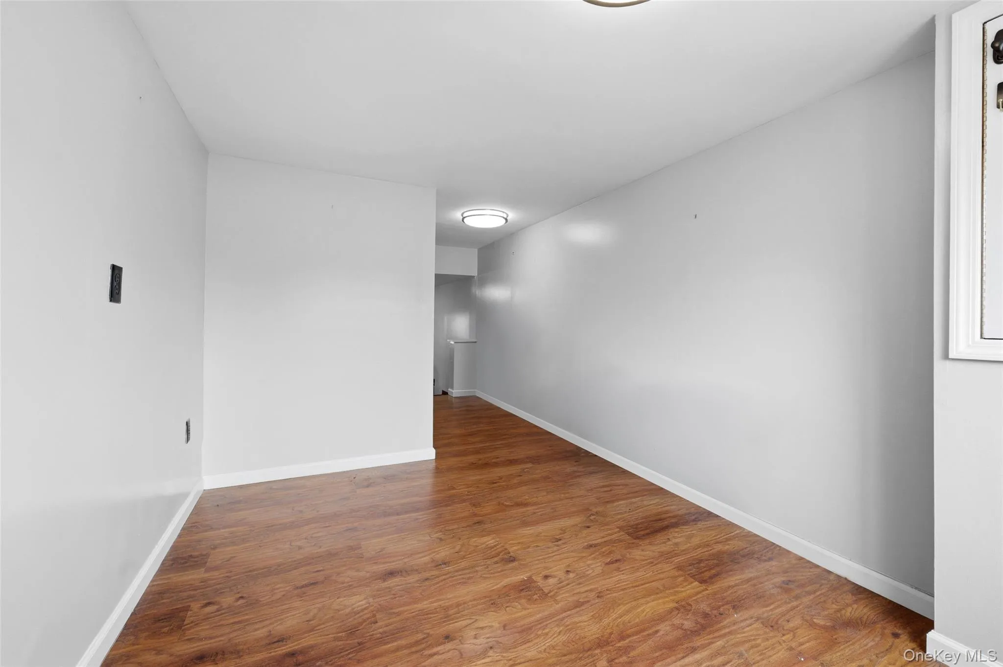 4230 Tremont Avenue, New York, NY, 3 Bedrooms Bedrooms, 8 Rooms Rooms,2 BathroomsBathrooms,Residential,For Rent,Tremont,0,1035460 4230 Tremont Avenue, New York, NY, 3 Bedrooms Bedrooms, 8 Rooms Rooms,2 BathroomsBathrooms,Residential,For Rent,Tremont,0,1035460
