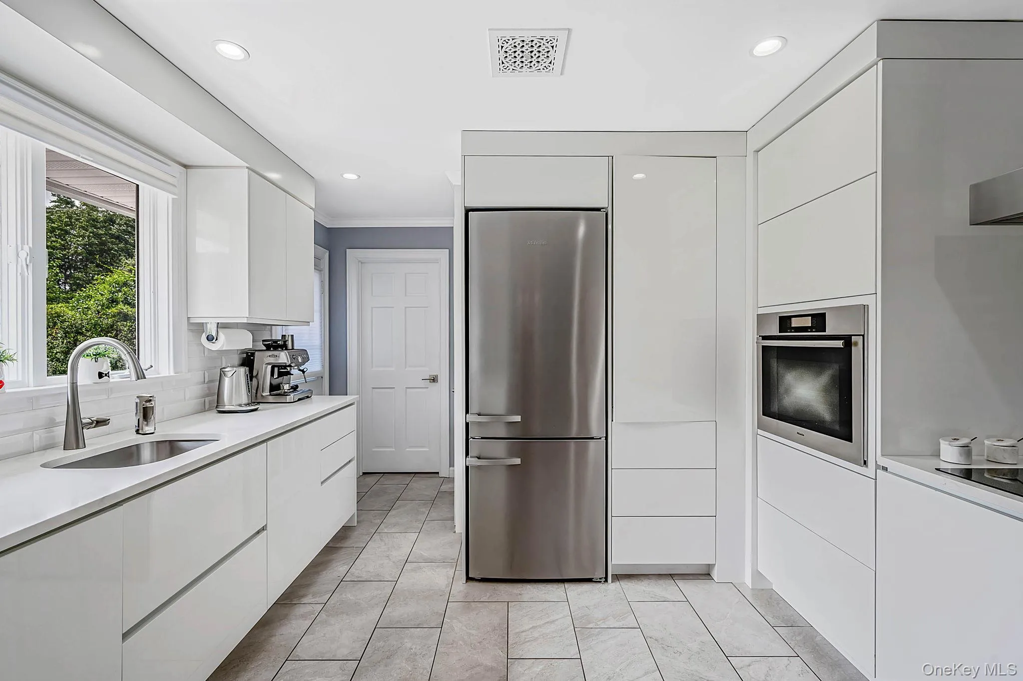 47 Whitebrook Drive, Riverhead, NY, 3 Bedrooms Bedrooms, 8 Rooms Rooms,2 BathroomsBathrooms,Residential Lease,For Rent,Whitebrook,0,1035462 47 Whitebrook Drive, Riverhead, NY, 3 Bedrooms Bedrooms, 8 Rooms Rooms,2 BathroomsBathrooms,Residential Lease,For Rent,Whitebrook,0,1035462