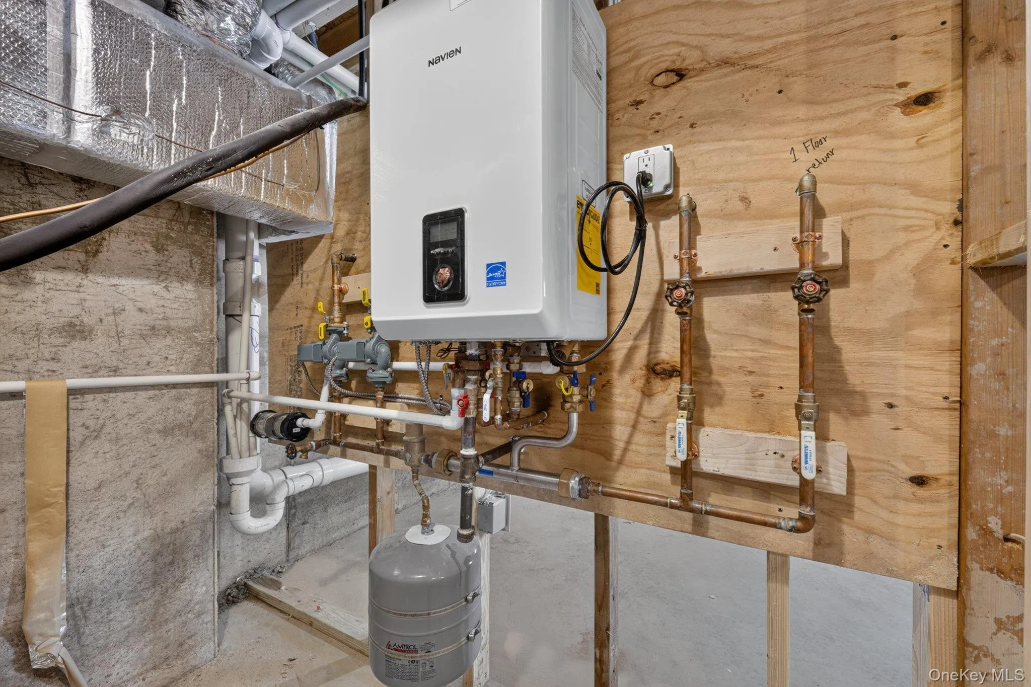 Utility room, located in the basement. Utility room, located in the basement.