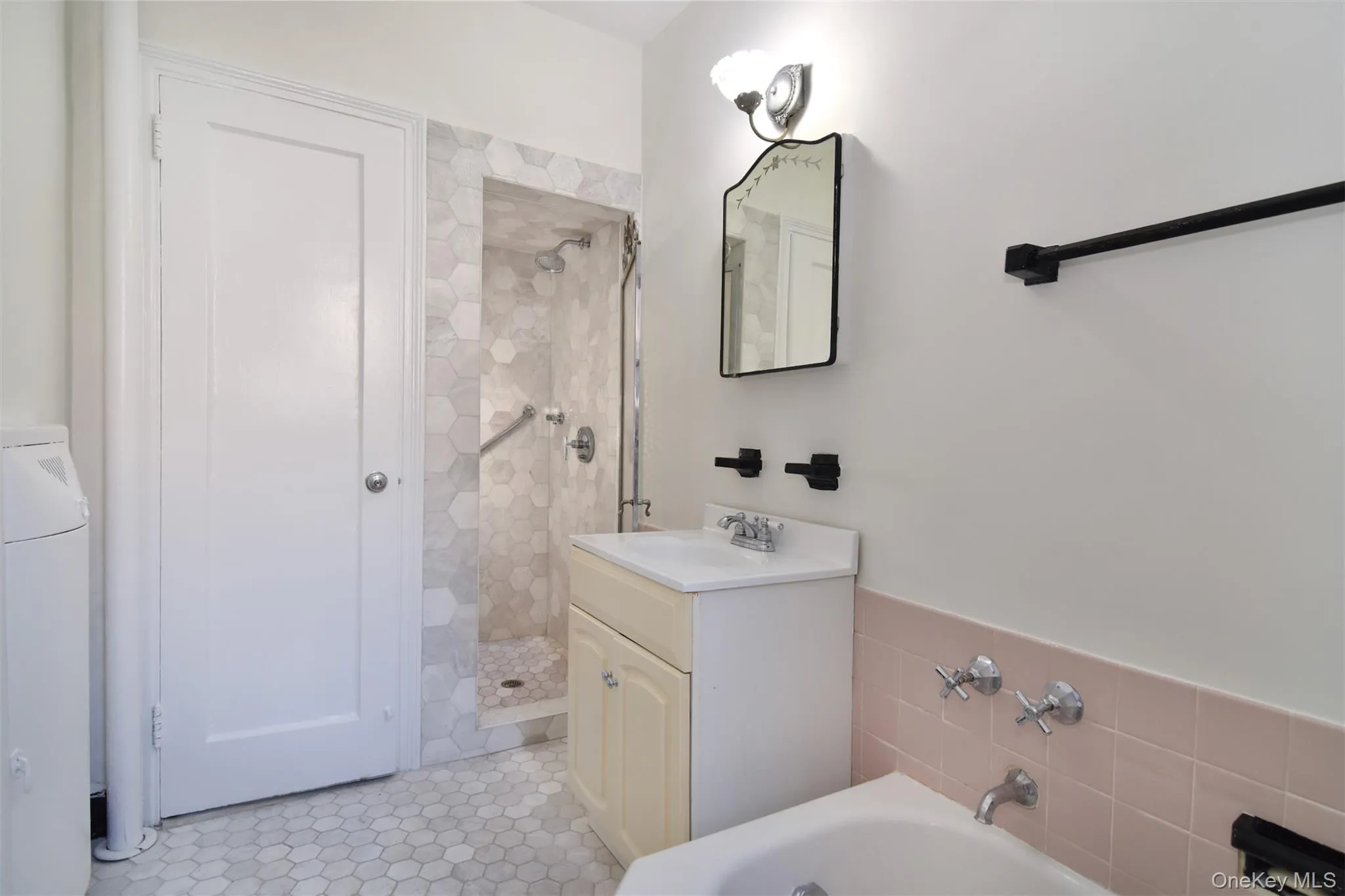35 Parkview Avenue, Yonkers, NY, 1 Bedroom Bedrooms, 5 Rooms Rooms,1 BathroomBathrooms,Residential,For Rent,Parkview,0,1035465 35 Parkview Avenue, Yonkers, NY, 1 Bedroom Bedrooms, 5 Rooms Rooms,1 BathroomBathrooms,Residential,For Rent,Parkview,0,1035465