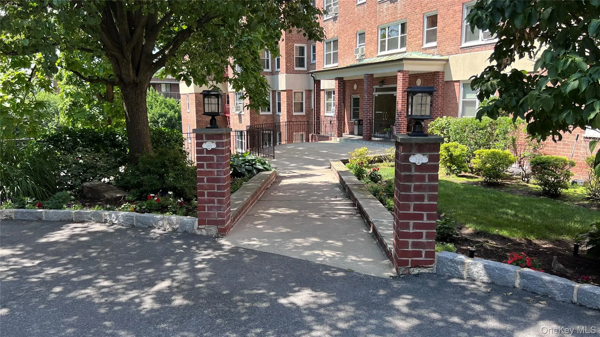 290 Collins Avenue, Mount Vernon, NY, 1 Bedroom Bedrooms, 4 Rooms Rooms,1 BathroomBathrooms,Residential,For Rent,Collins,0,1035466 290 Collins Avenue, Mount Vernon, NY, 1 Bedroom Bedrooms, 4 Rooms Rooms,1 BathroomBathrooms,Residential,For Rent,Collins,0,1035466