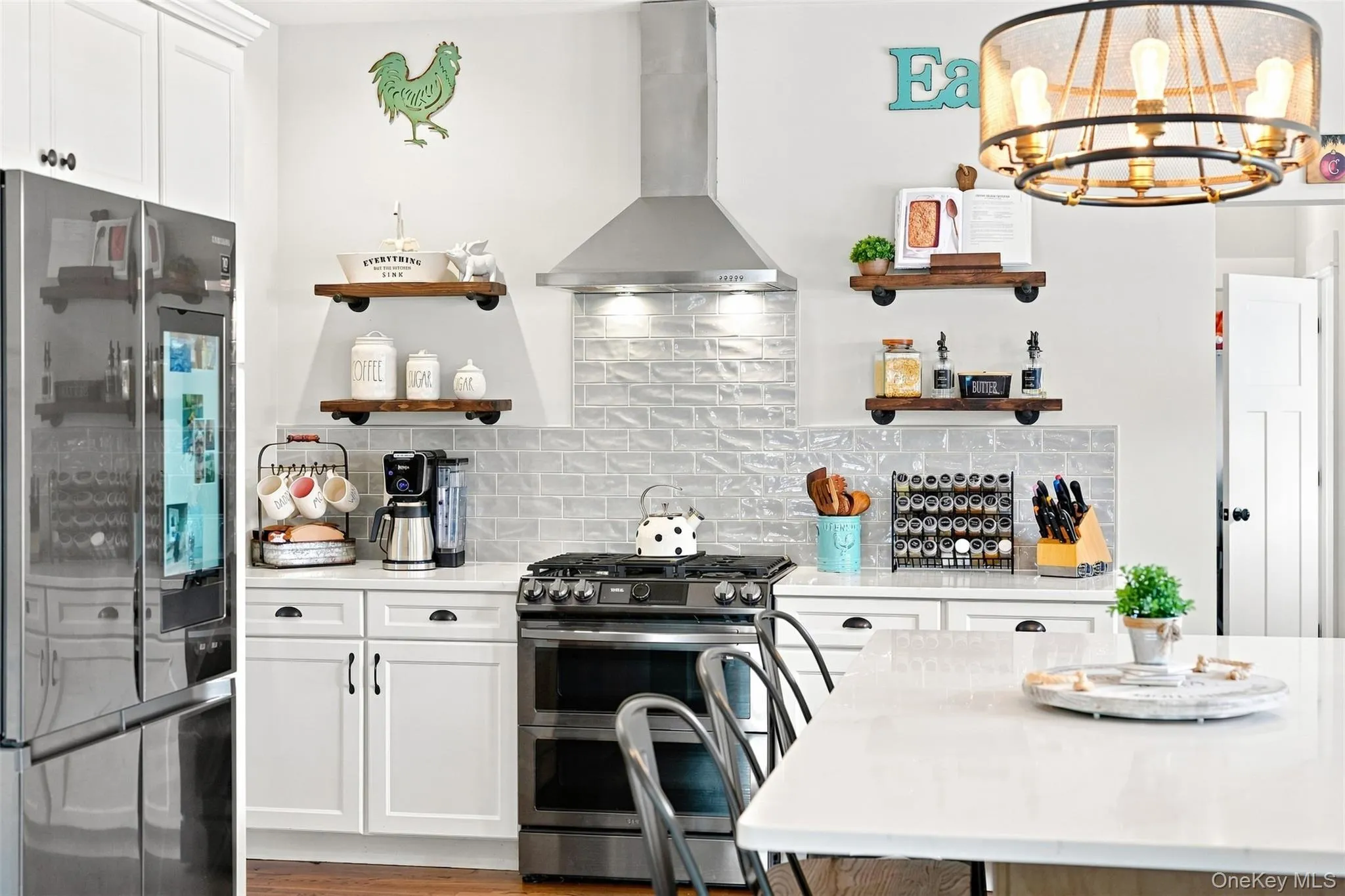 A chef's kitchen designed for entertaining. A chef's kitchen designed for entertaining.