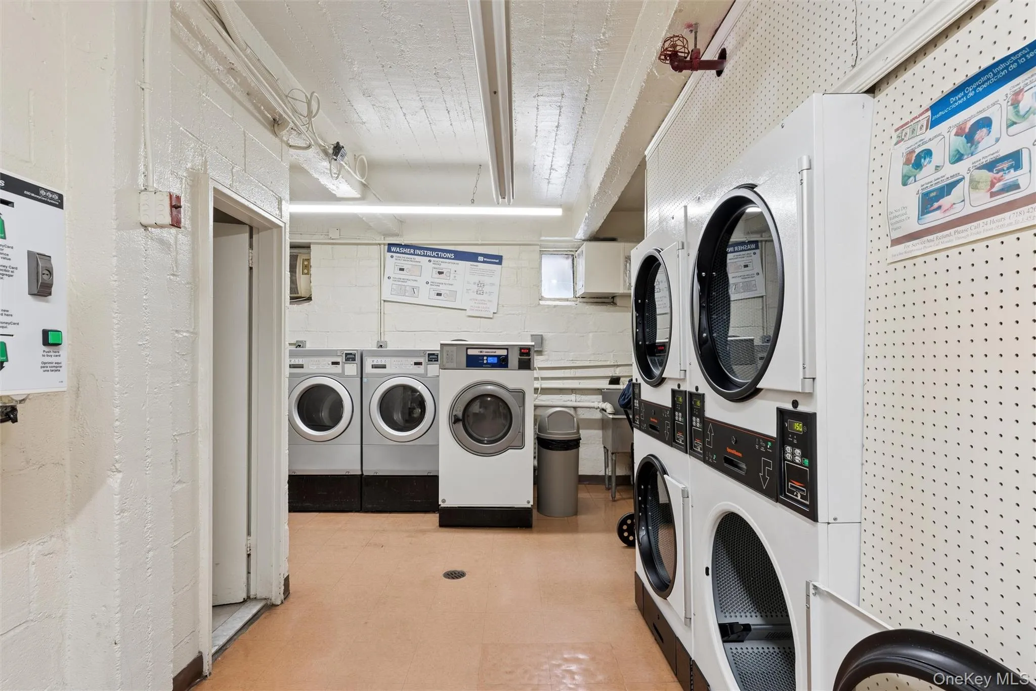 99-10 60th Avenue, New York, NY, 1 Bedroom Bedrooms, 5 Rooms Rooms,1 BathroomBathrooms,Residential,For Rent,60th,0,1035475 99-10 60th Avenue, New York, NY, 1 Bedroom Bedrooms, 5 Rooms Rooms,1 BathroomBathrooms,Residential,For Rent,60th,0,1035475