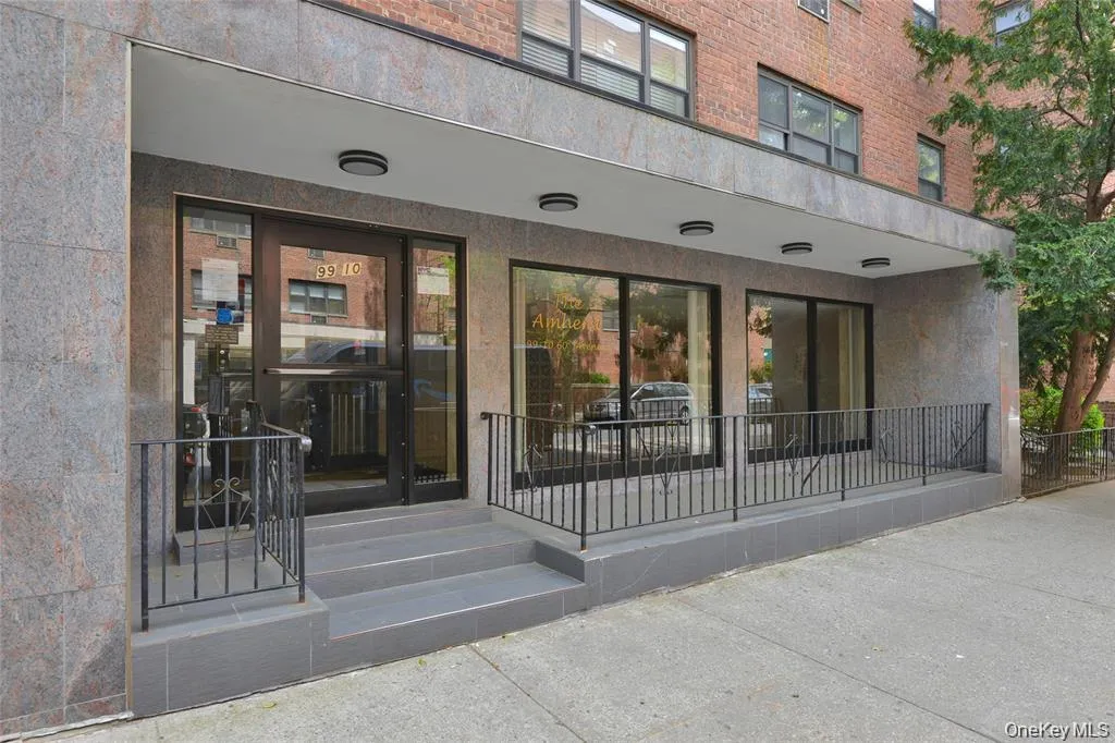 99-10 60th Avenue, New York, NY, 1 Bedroom Bedrooms, 5 Rooms Rooms,1 BathroomBathrooms,Residential,For Rent,60th,0,1035475 99-10 60th Avenue, New York, NY, 1 Bedroom Bedrooms, 5 Rooms Rooms,1 BathroomBathrooms,Residential,For Rent,60th,0,1035475