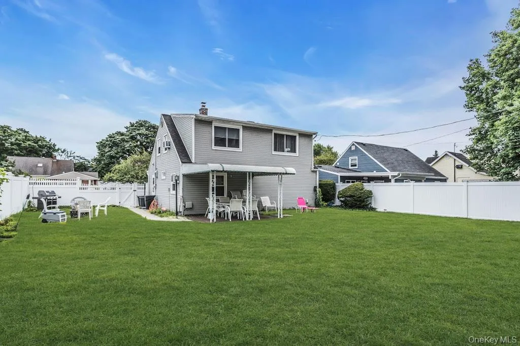 34 Vista Lane, Hempstead, NY, 3 Bedrooms Bedrooms, 6 Rooms Rooms,1 BathroomBathrooms,Residential,For Rent,Vista,0,1035477 34 Vista Lane, Hempstead, NY, 3 Bedrooms Bedrooms, 6 Rooms Rooms,1 BathroomBathrooms,Residential,For Rent,Vista,0,1035477