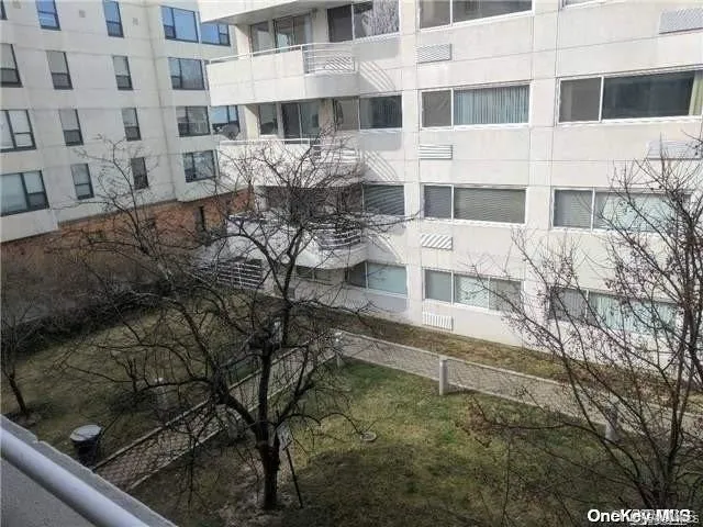 88 Cuttermill Road, North Hempstead, NY, 1 Bedroom Bedrooms, 4 Rooms Rooms,1 BathroomBathrooms,Residential Lease,For Rent,Cuttermill,0,1035478 88 Cuttermill Road, North Hempstead, NY, 1 Bedroom Bedrooms, 4 Rooms Rooms,1 BathroomBathrooms,Residential Lease,For Rent,Cuttermill,0,1035478