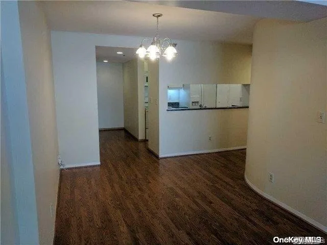 88 Cuttermill Road, North Hempstead, NY, 1 Bedroom Bedrooms, 4 Rooms Rooms,1 BathroomBathrooms,Residential Lease,For Rent,Cuttermill,0,1035478 88 Cuttermill Road, North Hempstead, NY, 1 Bedroom Bedrooms, 4 Rooms Rooms,1 BathroomBathrooms,Residential Lease,For Rent,Cuttermill,0,1035478