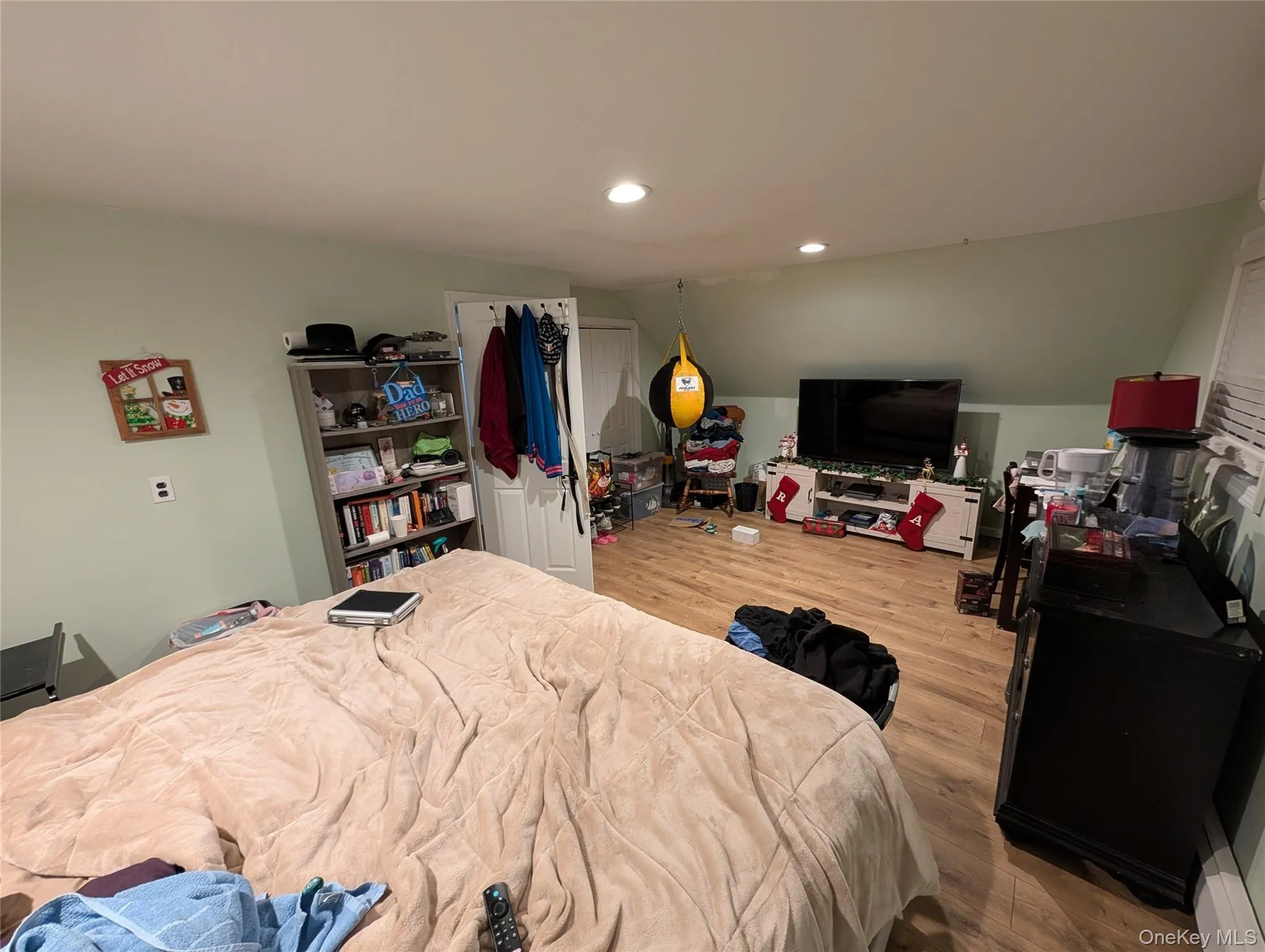 146 Rosemont Avenue, Brookhaven, NY, 3 Bedrooms Bedrooms, 7 Rooms Rooms,2 BathroomsBathrooms,Residential,For Rent,Rosemont,0,1035488 146 Rosemont Avenue, Brookhaven, NY, 3 Bedrooms Bedrooms, 7 Rooms Rooms,2 BathroomsBathrooms,Residential,For Rent,Rosemont,0,1035488