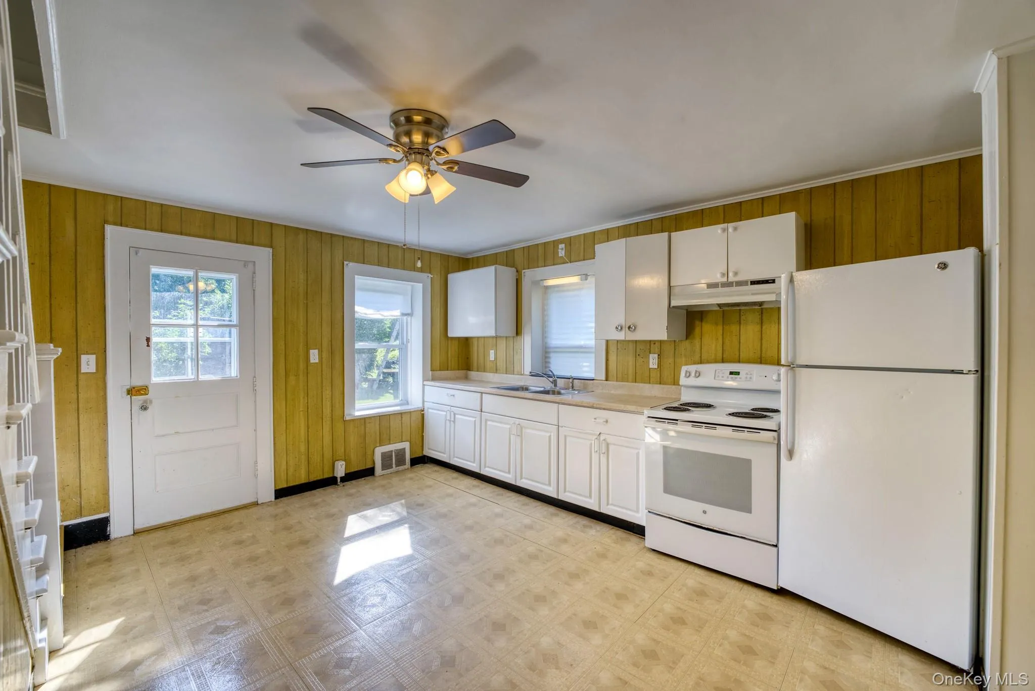 5 Old Mine Road, Southeast, NY, 2 Bedrooms Bedrooms, 5 Rooms Rooms,1 BathroomBathrooms,Residential Lease,For Rent,Old Mine,0,1035489 5 Old Mine Road, Southeast, NY, 2 Bedrooms Bedrooms, 5 Rooms Rooms,1 BathroomBathrooms,Residential Lease,For Rent,Old Mine,0,1035489