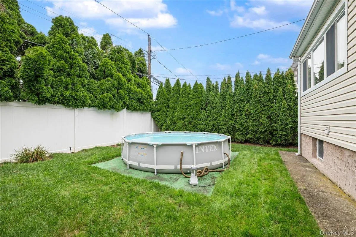 26 Margaret Road, Oyster Bay, NY, 3 Bedrooms Bedrooms, 7 Rooms Rooms,2 BathroomsBathrooms,Residential,For Rent,Margaret,0,1035492 26 Margaret Road, Oyster Bay, NY, 3 Bedrooms Bedrooms, 7 Rooms Rooms,2 BathroomsBathrooms,Residential,For Rent,Margaret,0,1035492