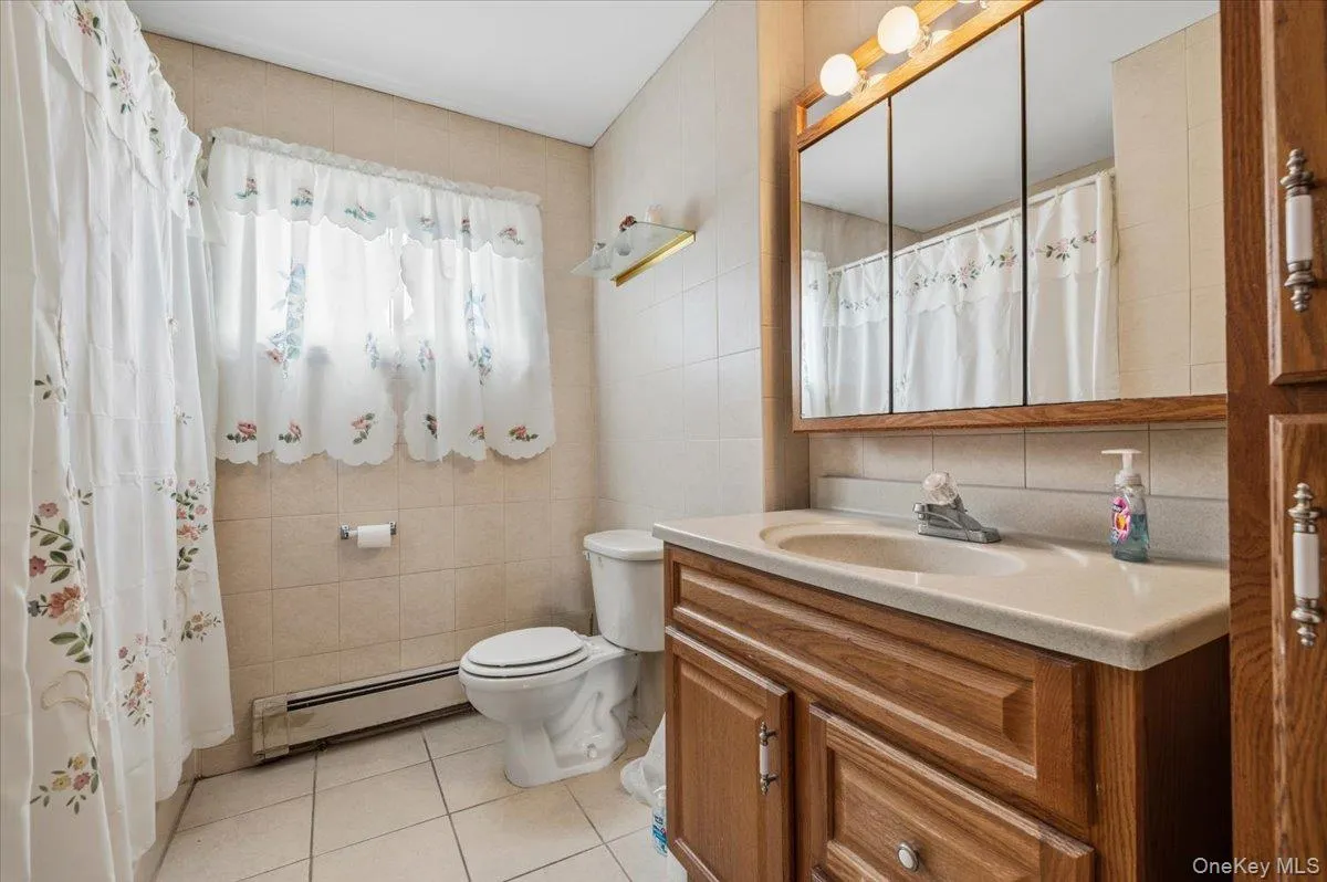 26 Margaret Road, Oyster Bay, NY, 3 Bedrooms Bedrooms, 7 Rooms Rooms,2 BathroomsBathrooms,Residential,For Rent,Margaret,0,1035492 26 Margaret Road, Oyster Bay, NY, 3 Bedrooms Bedrooms, 7 Rooms Rooms,2 BathroomsBathrooms,Residential,For Rent,Margaret,0,1035492