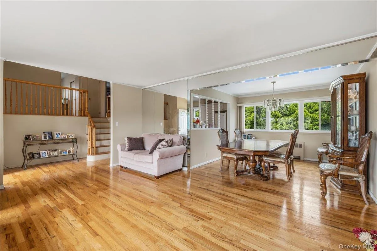 26 Margaret Road, Oyster Bay, NY, 3 Bedrooms Bedrooms, 7 Rooms Rooms,2 BathroomsBathrooms,Residential,For Rent,Margaret,0,1035492 26 Margaret Road, Oyster Bay, NY, 3 Bedrooms Bedrooms, 7 Rooms Rooms,2 BathroomsBathrooms,Residential,For Rent,Margaret,0,1035492