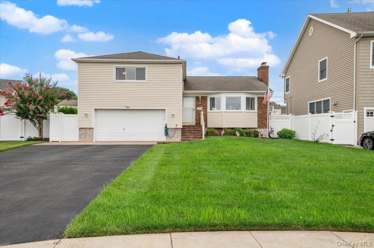 26 Margaret Road, Oyster Bay, NY, 3 Bedrooms Bedrooms, 7 Rooms Rooms,2 BathroomsBathrooms,Residential,For Rent,Margaret,0,1035492 26 Margaret Road, Oyster Bay, NY, 3 Bedrooms Bedrooms, 7 Rooms Rooms,2 BathroomsBathrooms,Residential,For Rent,Margaret,0,1035492