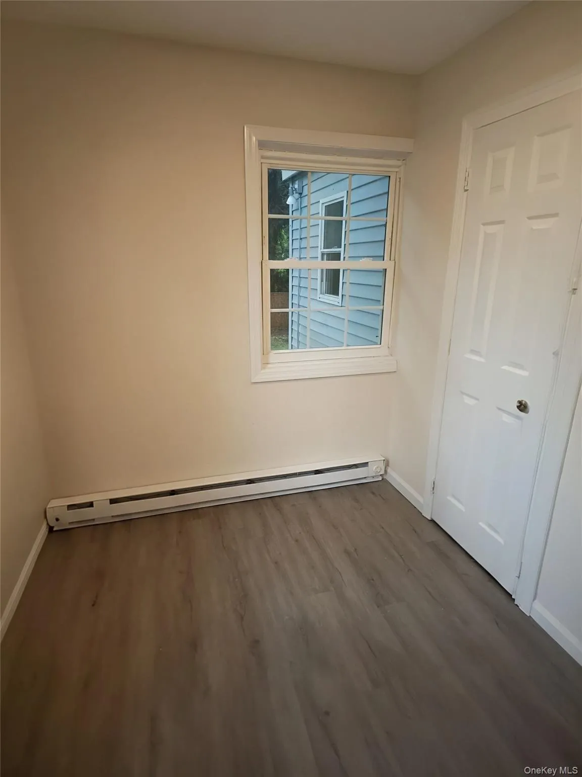 16 Neighborhood Road, Brookhaven, NY, 4 Bedrooms Bedrooms, 7 Rooms Rooms,1 BathroomBathrooms,Residential,For Rent,Neighborhood,0,1035494 16 Neighborhood Road, Brookhaven, NY, 4 Bedrooms Bedrooms, 7 Rooms Rooms,1 BathroomBathrooms,Residential,For Rent,Neighborhood,0,1035494
