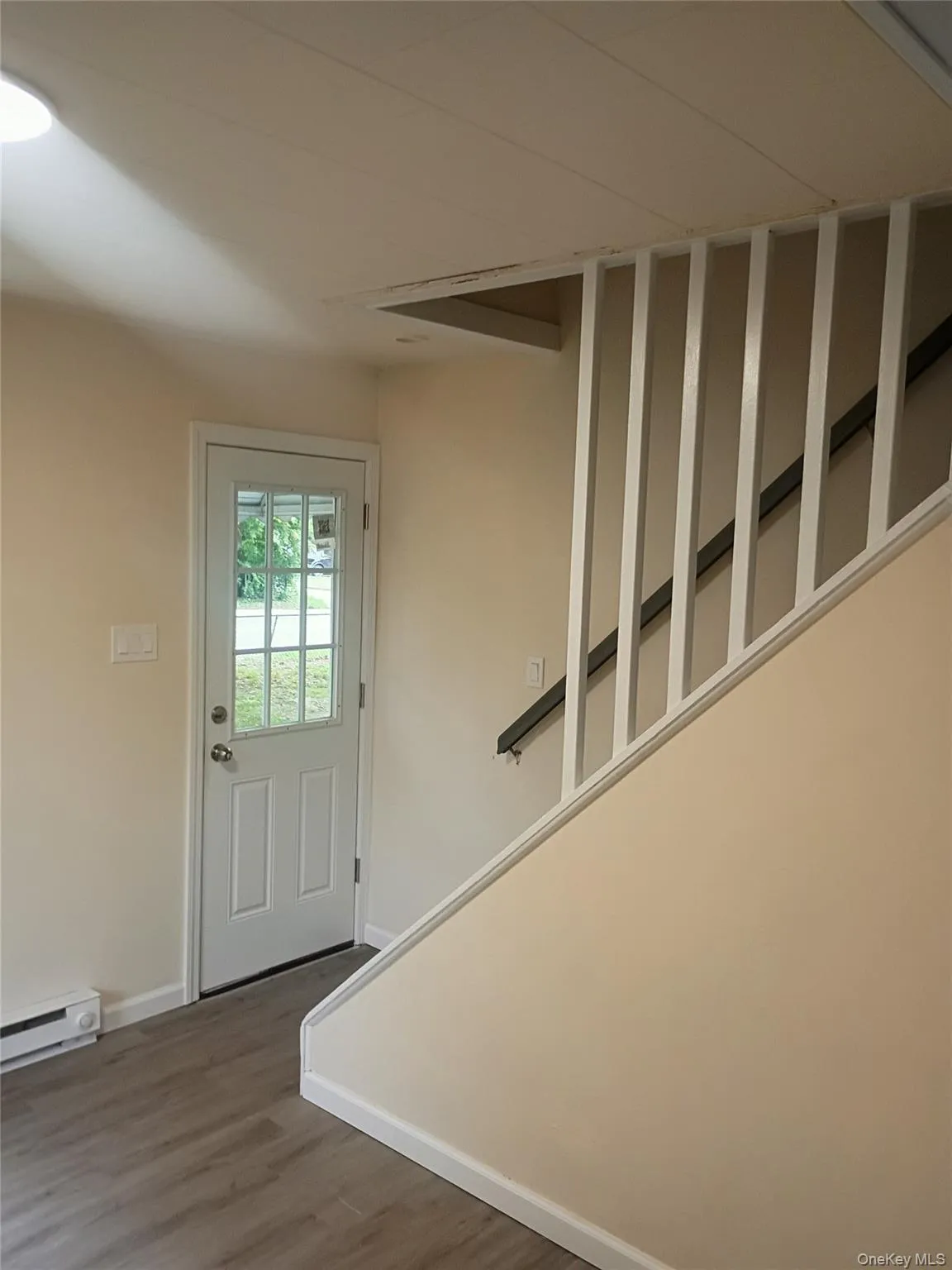 16 Neighborhood Road, Brookhaven, NY, 4 Bedrooms Bedrooms, 7 Rooms Rooms,1 BathroomBathrooms,Residential,For Rent,Neighborhood,0,1035494 16 Neighborhood Road, Brookhaven, NY, 4 Bedrooms Bedrooms, 7 Rooms Rooms,1 BathroomBathrooms,Residential,For Rent,Neighborhood,0,1035494