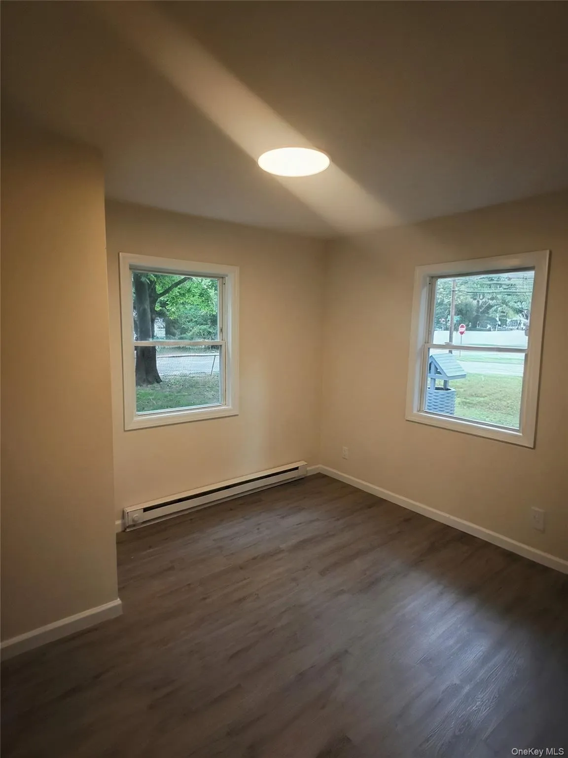 16 Neighborhood Road, Brookhaven, NY, 4 Bedrooms Bedrooms, 7 Rooms Rooms,1 BathroomBathrooms,Residential,For Rent,Neighborhood,0,1035494 16 Neighborhood Road, Brookhaven, NY, 4 Bedrooms Bedrooms, 7 Rooms Rooms,1 BathroomBathrooms,Residential,For Rent,Neighborhood,0,1035494