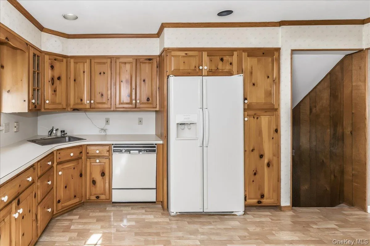 197 Stephen Street, Hempstead, NY, 3 Bedrooms Bedrooms, 8 Rooms Rooms,2 BathroomsBathrooms,Residential,For Rent,Stephen,0,1035498 197 Stephen Street, Hempstead, NY, 3 Bedrooms Bedrooms, 8 Rooms Rooms,2 BathroomsBathrooms,Residential,For Rent,Stephen,0,1035498