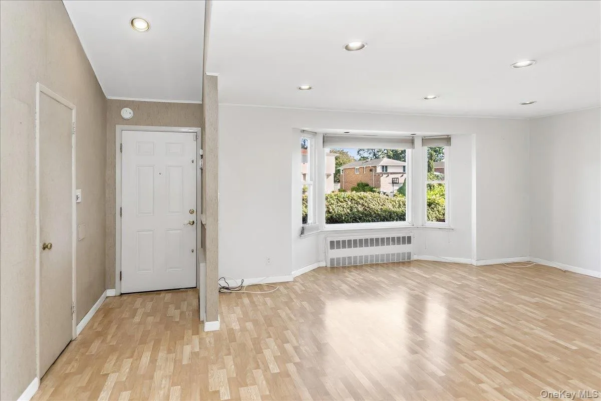 197 Stephen Street, Hempstead, NY, 3 Bedrooms Bedrooms, 8 Rooms Rooms,2 BathroomsBathrooms,Residential,For Rent,Stephen,0,1035498 197 Stephen Street, Hempstead, NY, 3 Bedrooms Bedrooms, 8 Rooms Rooms,2 BathroomsBathrooms,Residential,For Rent,Stephen,0,1035498