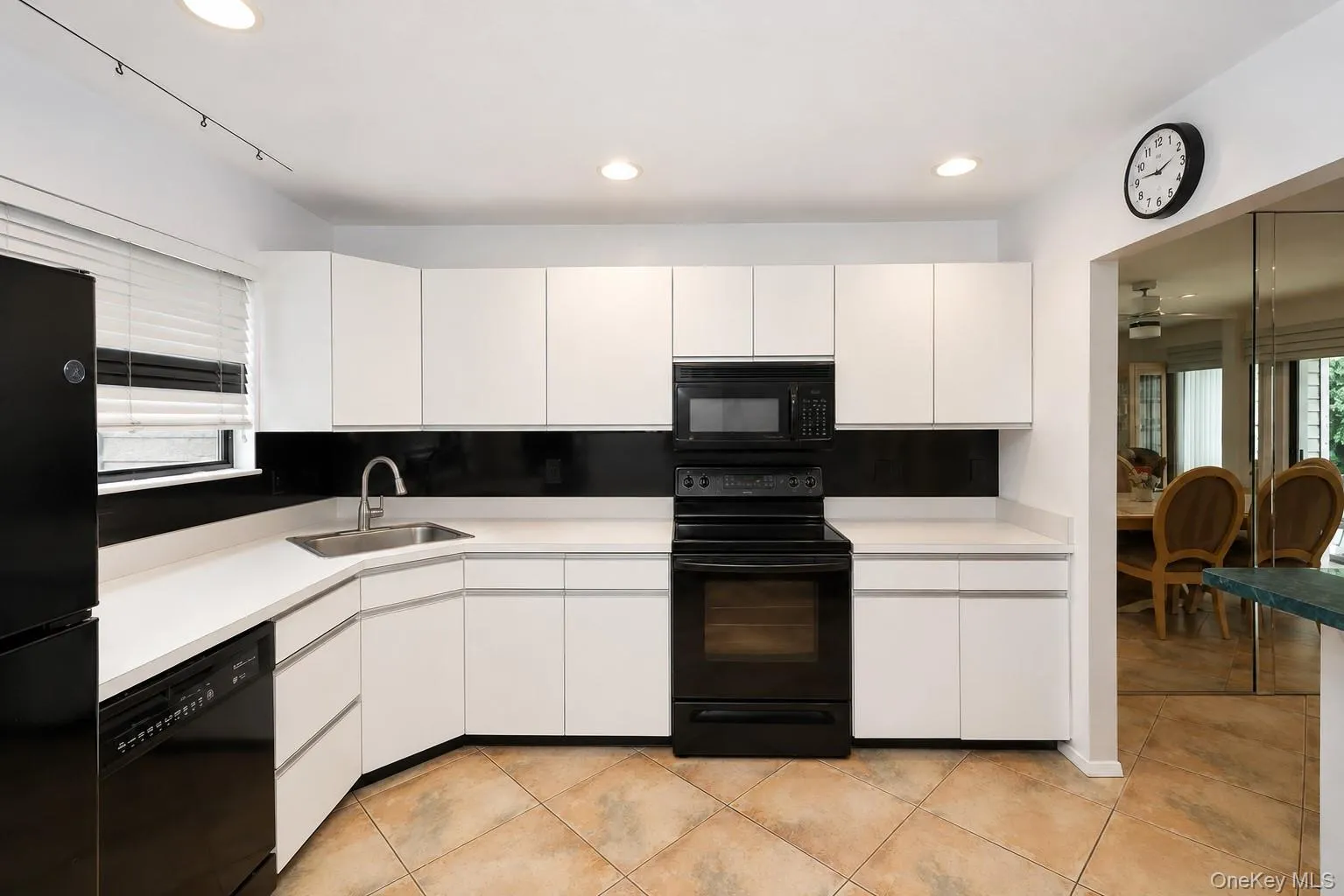 53 Villas Circle, Huntington, NY, 2 Bedrooms Bedrooms, 6 Rooms Rooms,2 BathroomsBathrooms,Residential,For Rent,Villas,0,1035502 53 Villas Circle, Huntington, NY, 2 Bedrooms Bedrooms, 6 Rooms Rooms,2 BathroomsBathrooms,Residential,For Rent,Villas,0,1035502