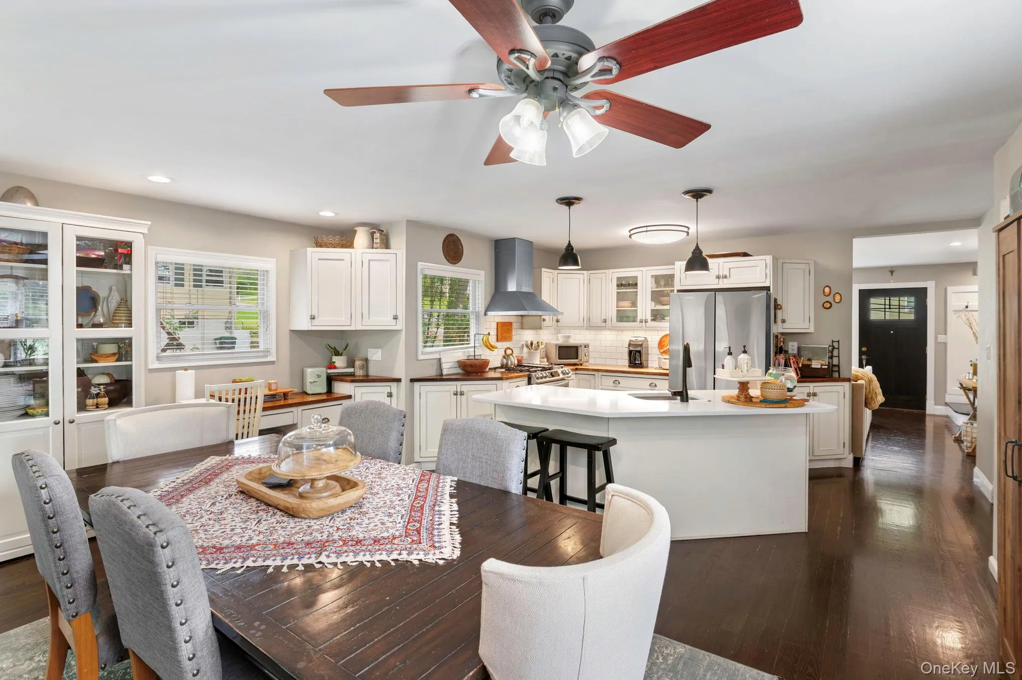 25 Birchwood Drive, Woodbury, NY, 4 Bedrooms Bedrooms, 12 Rooms Rooms,2 BathroomsBathrooms,Residential,For Rent,Birchwood,0,1035503 25 Birchwood Drive, Woodbury, NY, 4 Bedrooms Bedrooms, 12 Rooms Rooms,2 BathroomsBathrooms,Residential,For Rent,Birchwood,0,1035503