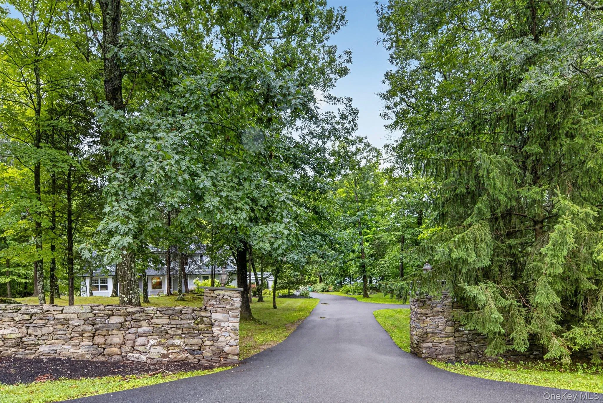 11 Sky View Court, Newburgh (town), NY, 4 Bedrooms Bedrooms, 14 Rooms Rooms,2 BathroomsBathrooms,Residential Lease,For Rent,Sky View,0,1035504 11 Sky View Court, Newburgh (town), NY, 4 Bedrooms Bedrooms, 14 Rooms Rooms,2 BathroomsBathrooms,Residential Lease,For Rent,Sky View,0,1035504